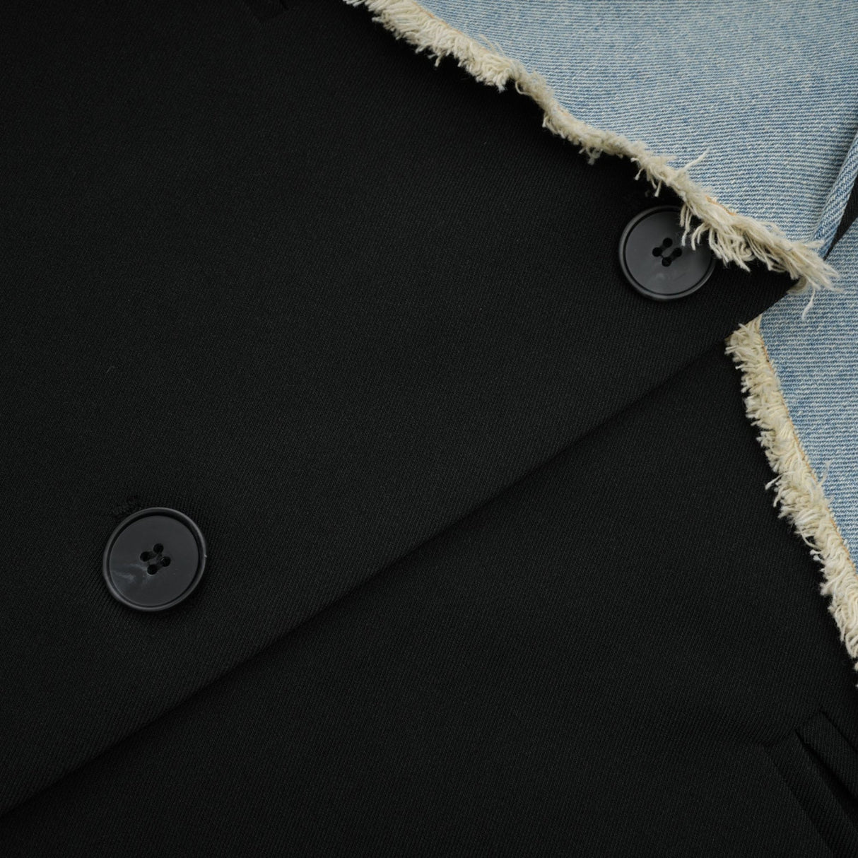 Delizia Denim Blazer - Peak Lapels - Ripped Detailing - Fringed Design - Buttoned Cuffs