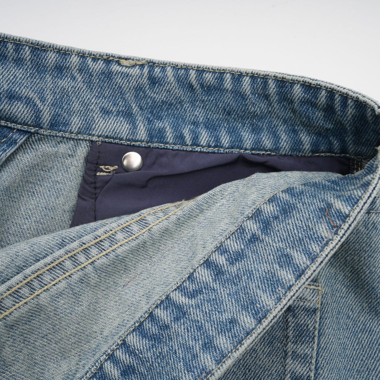 Diana Jeans - Strap Detailing - Whiskering Effect - Off - Center Button Fastening - Five Pockets