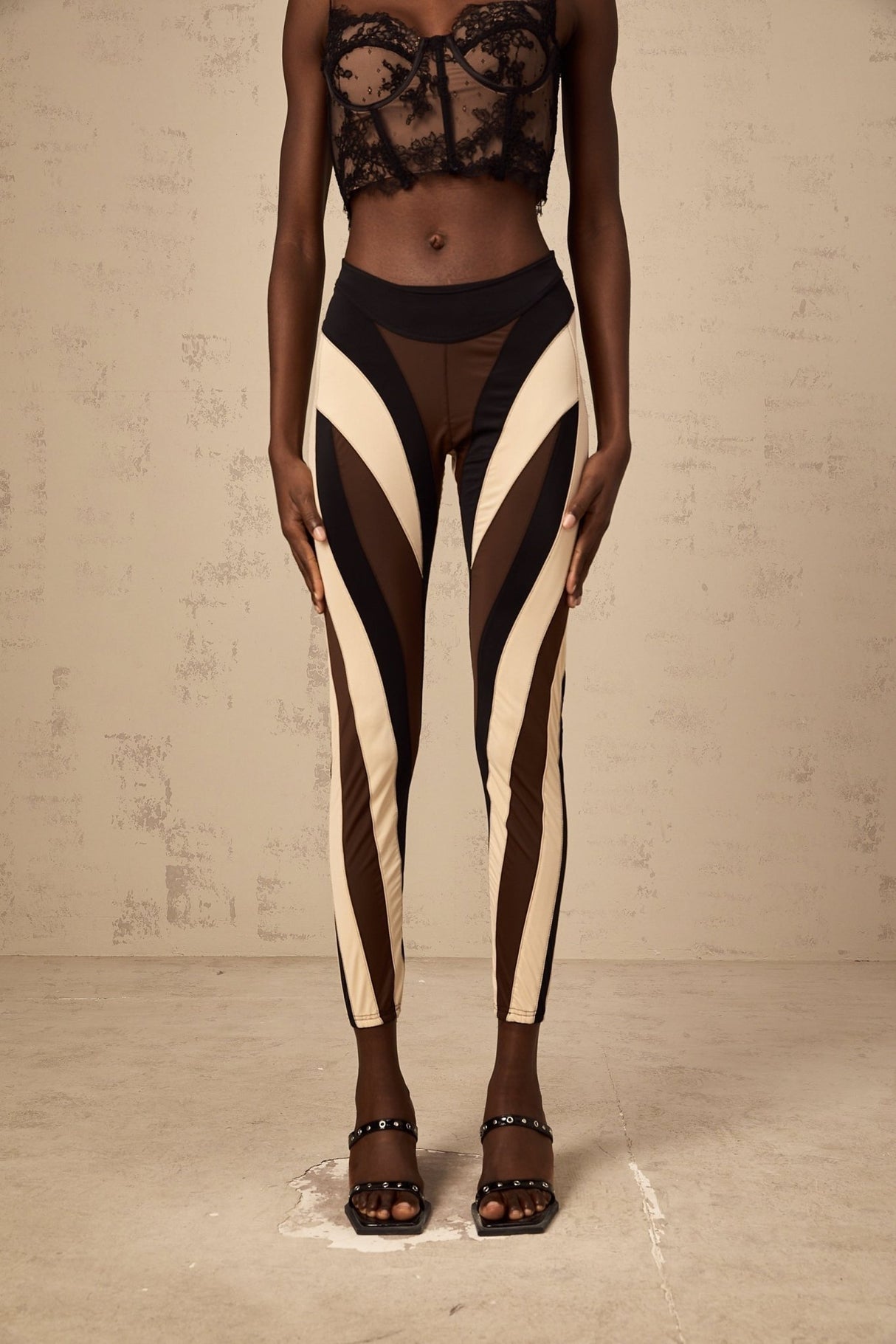 Diane High - Waisted Leggings – Stretch Fit – Color Block – Slim Cut – Panelled – Sporty & Chic – Trendy Athleisure