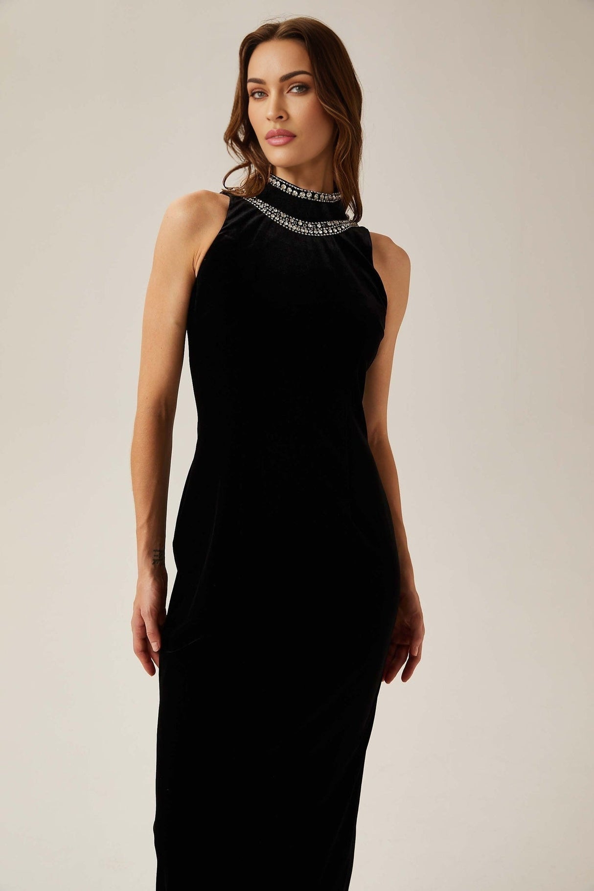 Domenica Velvet Maxi Dress – Open Back – Crystal Embellishment – Sleeveless – Mock Neck