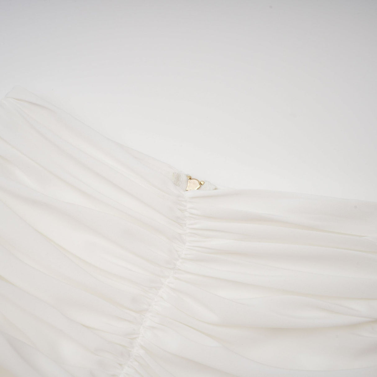 Egle Mini Dress - Ruffled and Ruched Detailing - High - waisted - Asymmetric Design