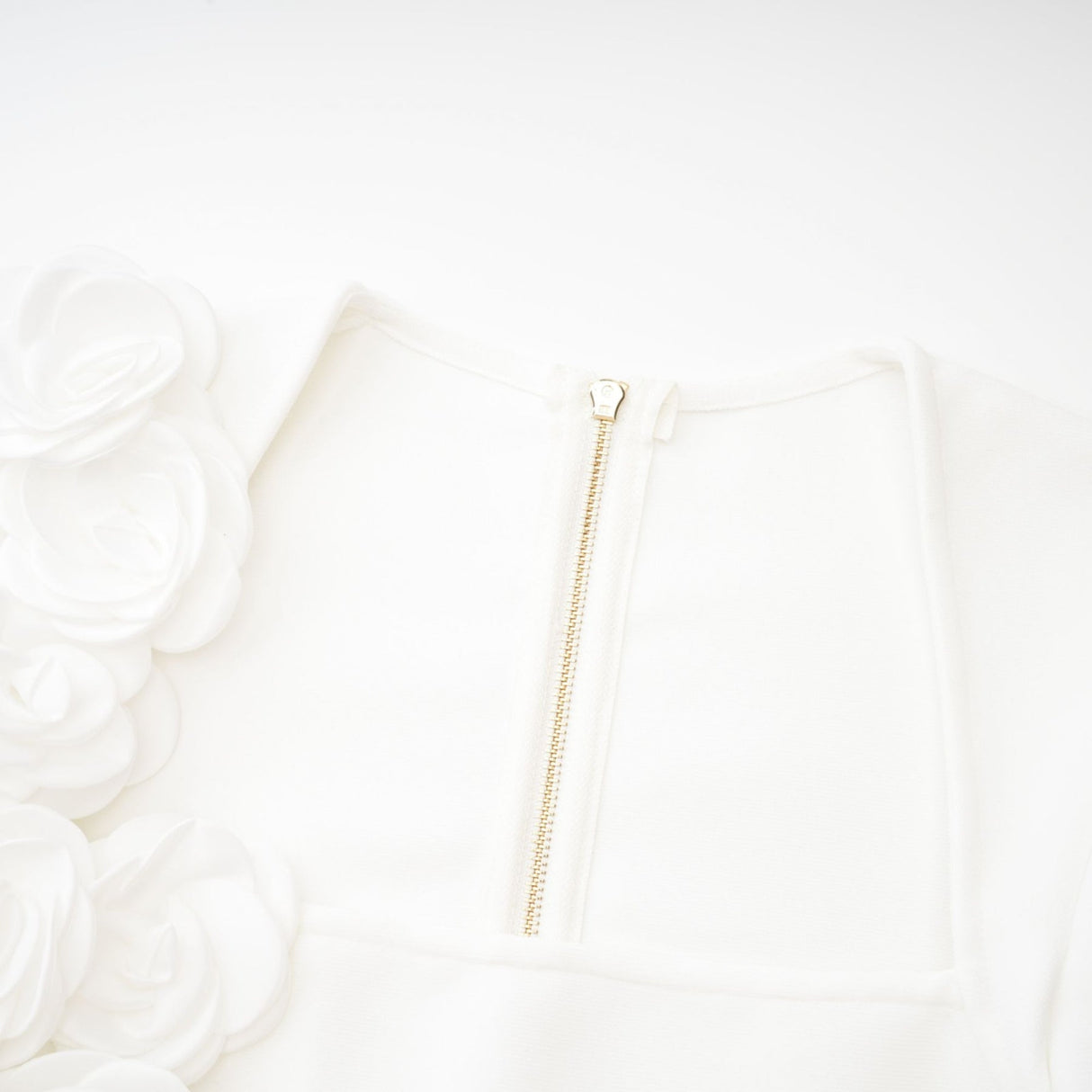 Elena Faux - Flower Detailed Cropped Top - Ankle - Length Skirt Set