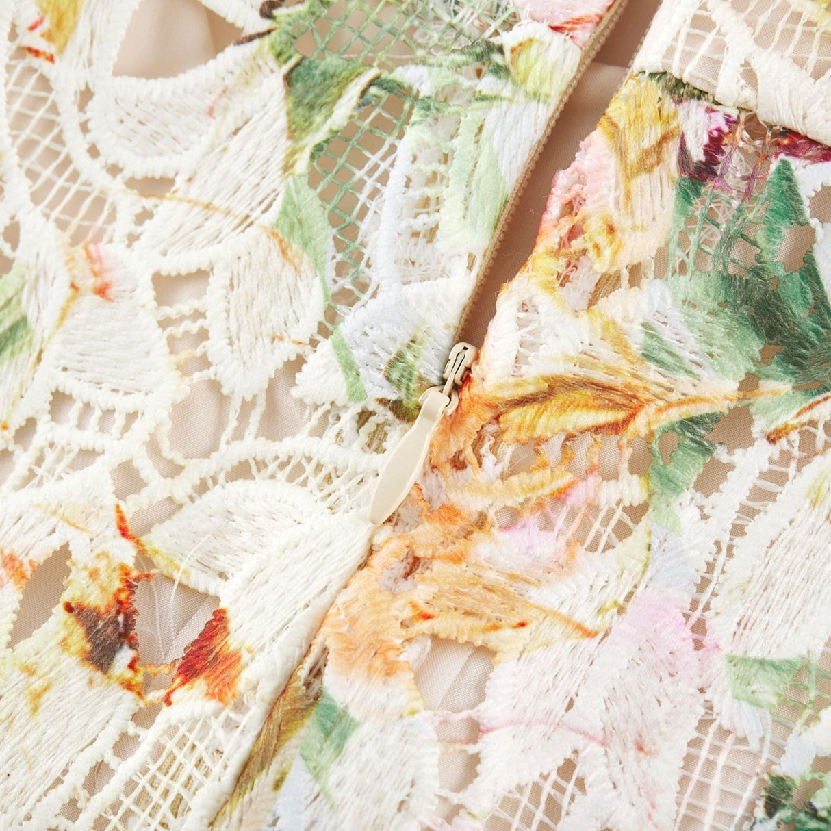 Emery Midi Dress - Sleeveless - V - neck - Floralembroidered - A - line skirt - Rear zip fastening