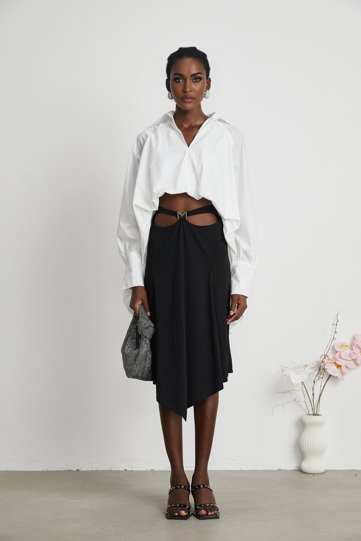 Emma Shirt - Lapels - Long Sleeves - V Neck - Buttoned Cuffs