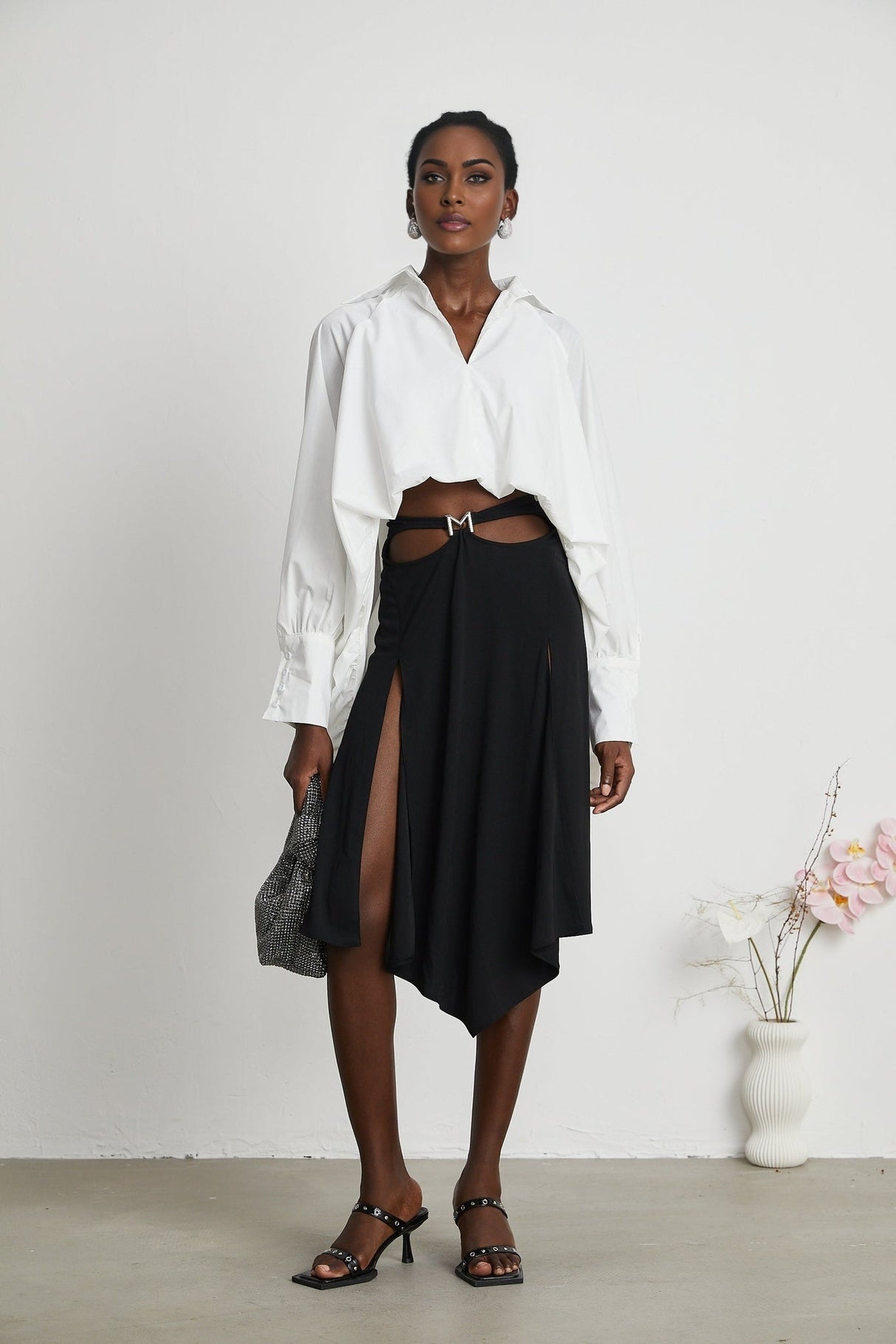 Emma Shirt - Lapels - Long Sleeves - V Neck - Buttoned Cuffs