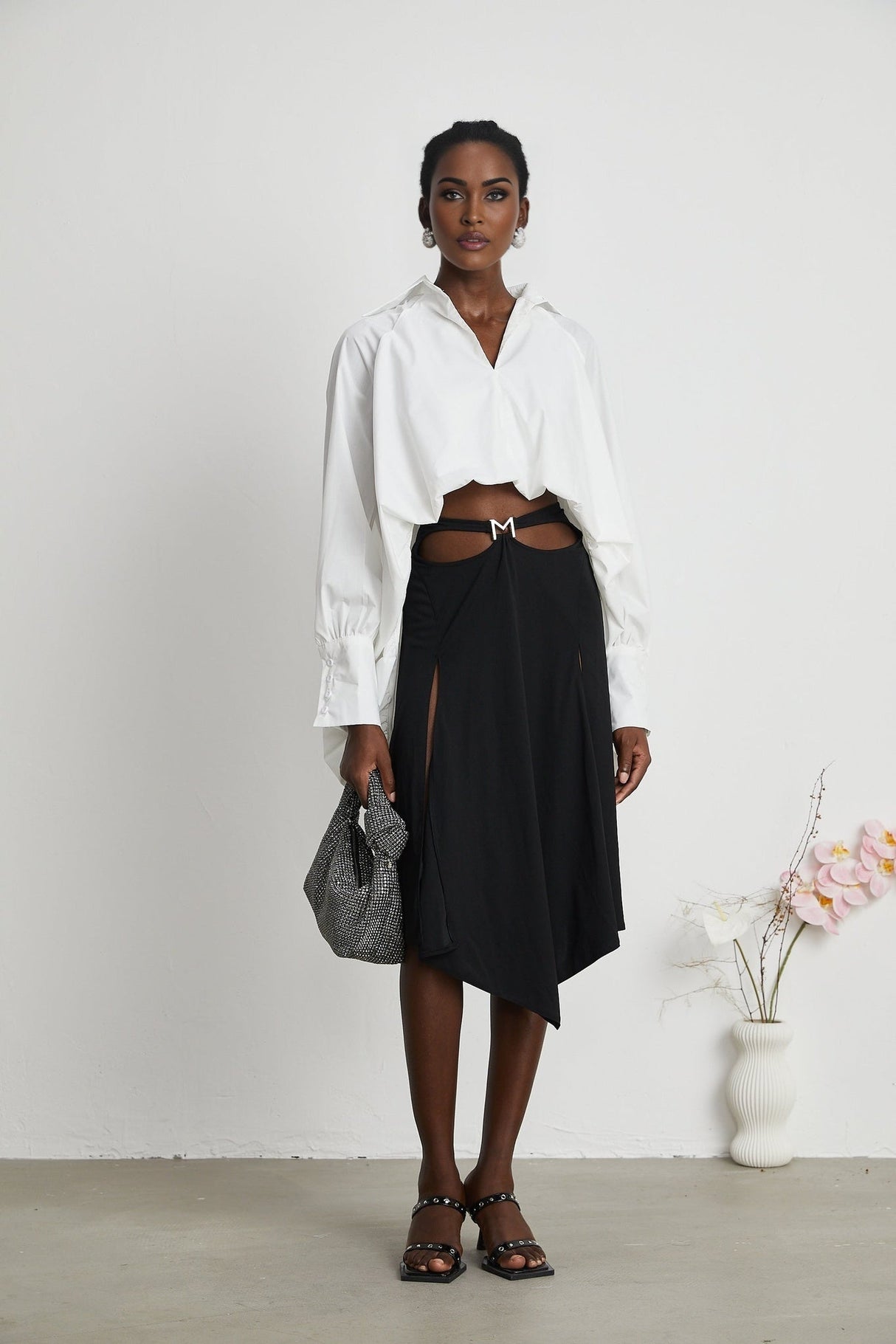 Emma Shirt - Lapels - Long Sleeves - V Neck - Buttoned Cuffs