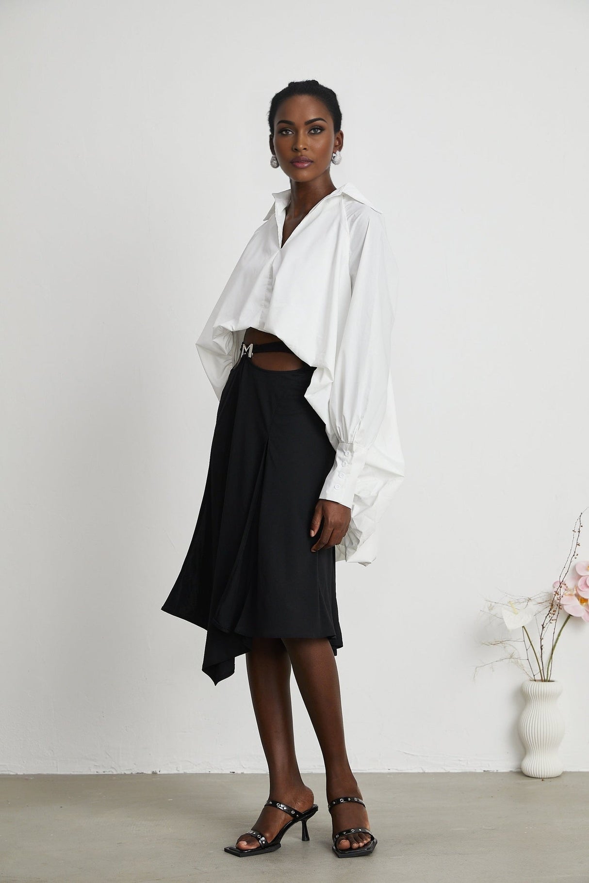 Emma Shirt - Lapels - Long Sleeves - V Neck - Buttoned Cuffs