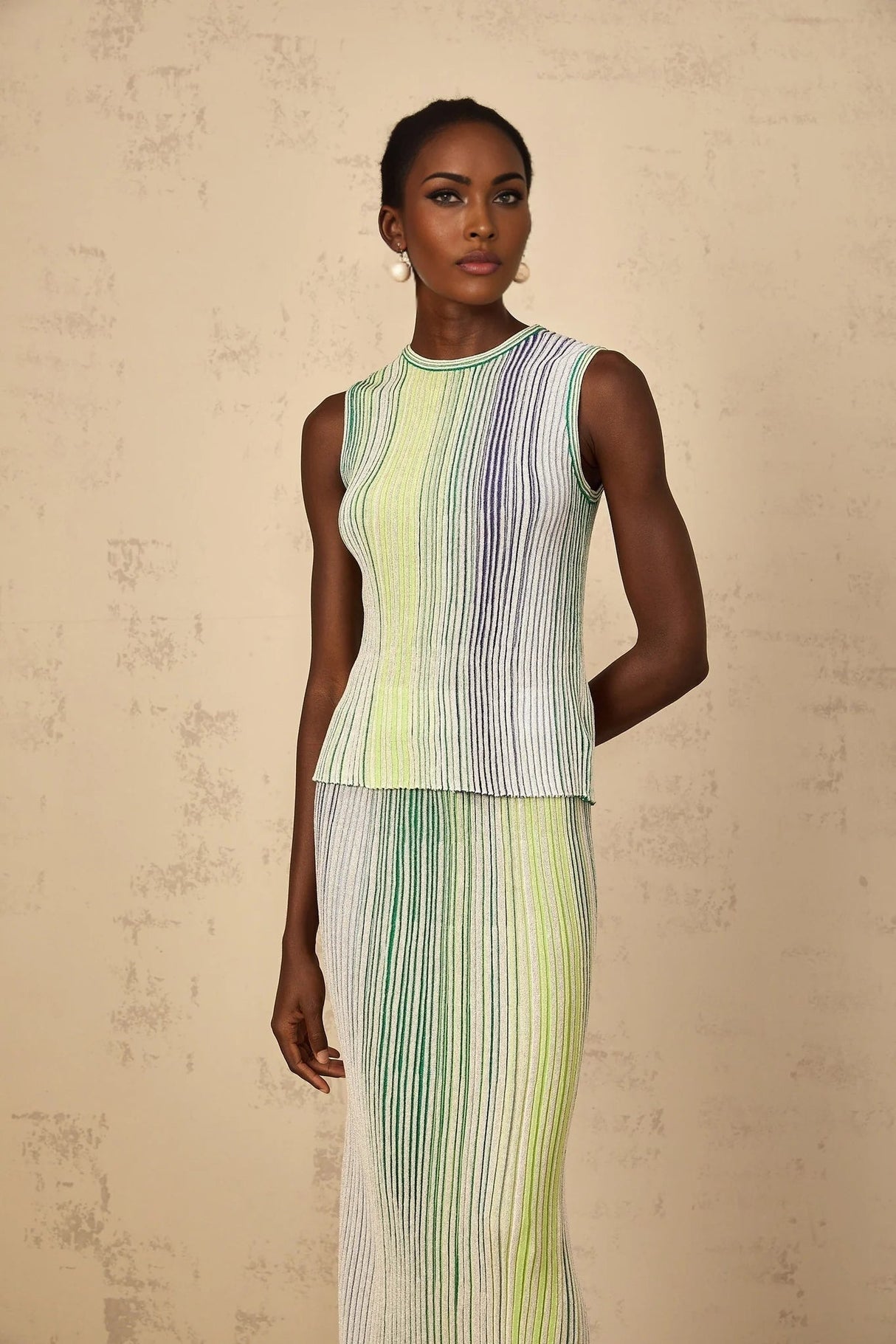 Ester Top & Skirt Set with Contoured Fit and Textured Lines in Green