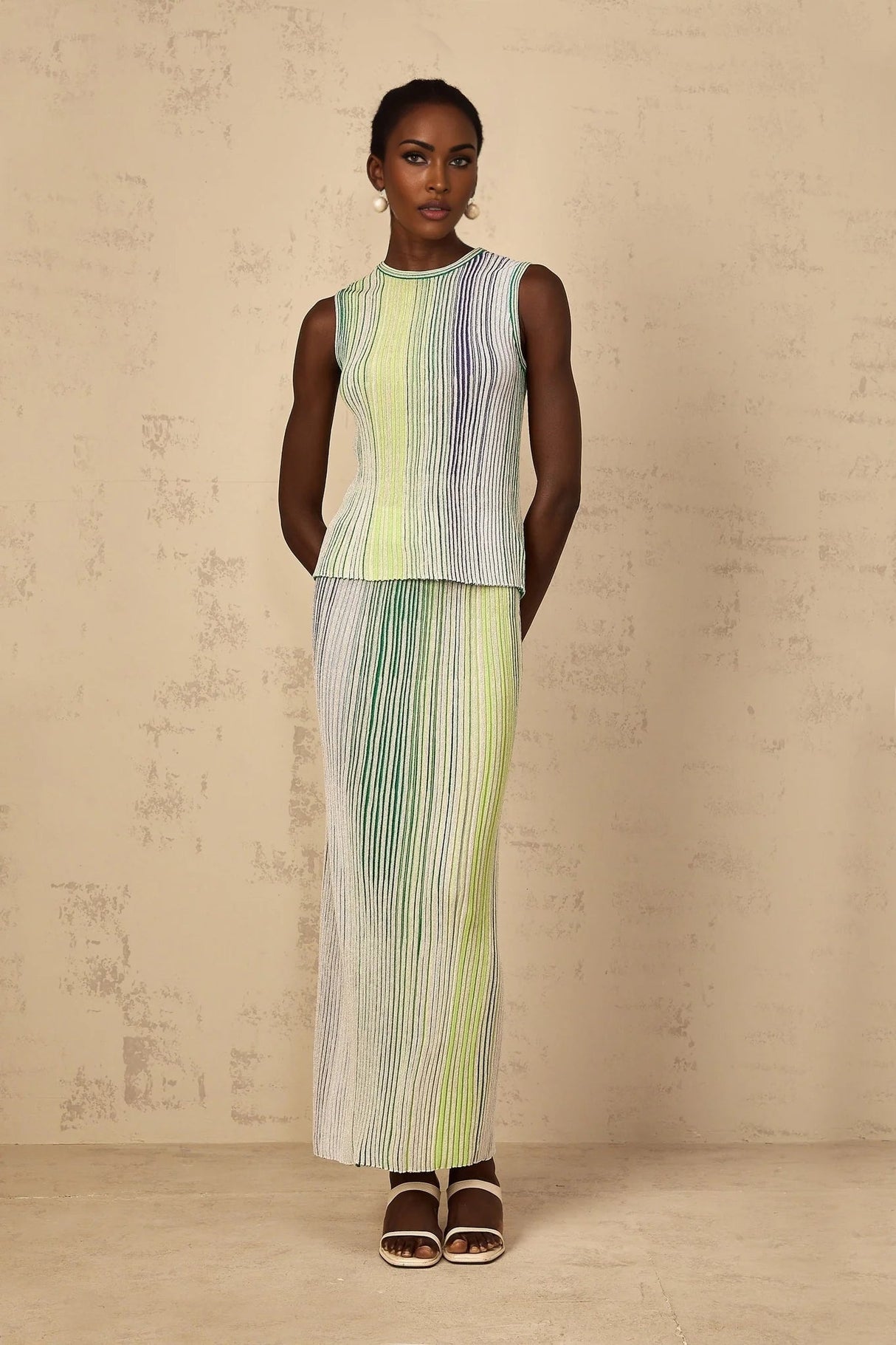 Ester Top & Skirt Set with Contoured Fit and Textured Lines in Green