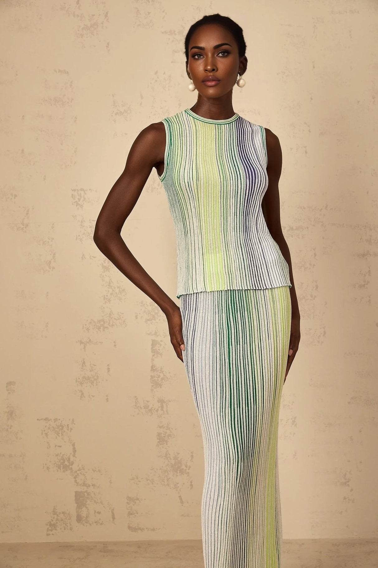 Ester Top & Skirt Set with Contoured Fit and Textured Lines in Green