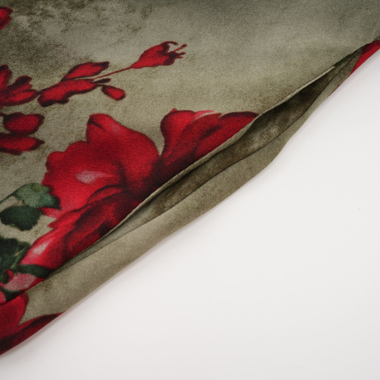 Faith Floral Midi Dress - V - Neck Design - Short Sleeve - Pleated Detailing - Front Button Closure