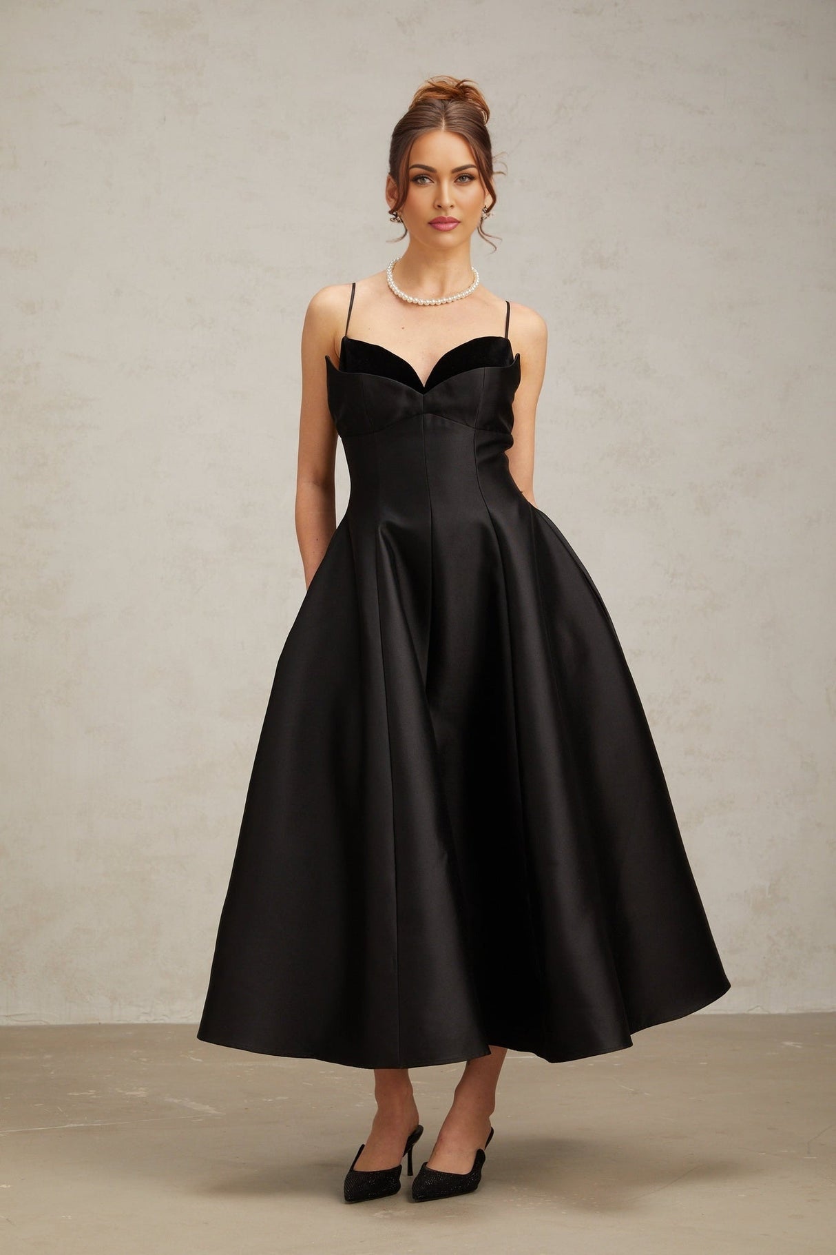 Felicita Midi Dress - V Neck - Sleeveless - Flared Skirt - Splicing Design - Rear Zip Fastening