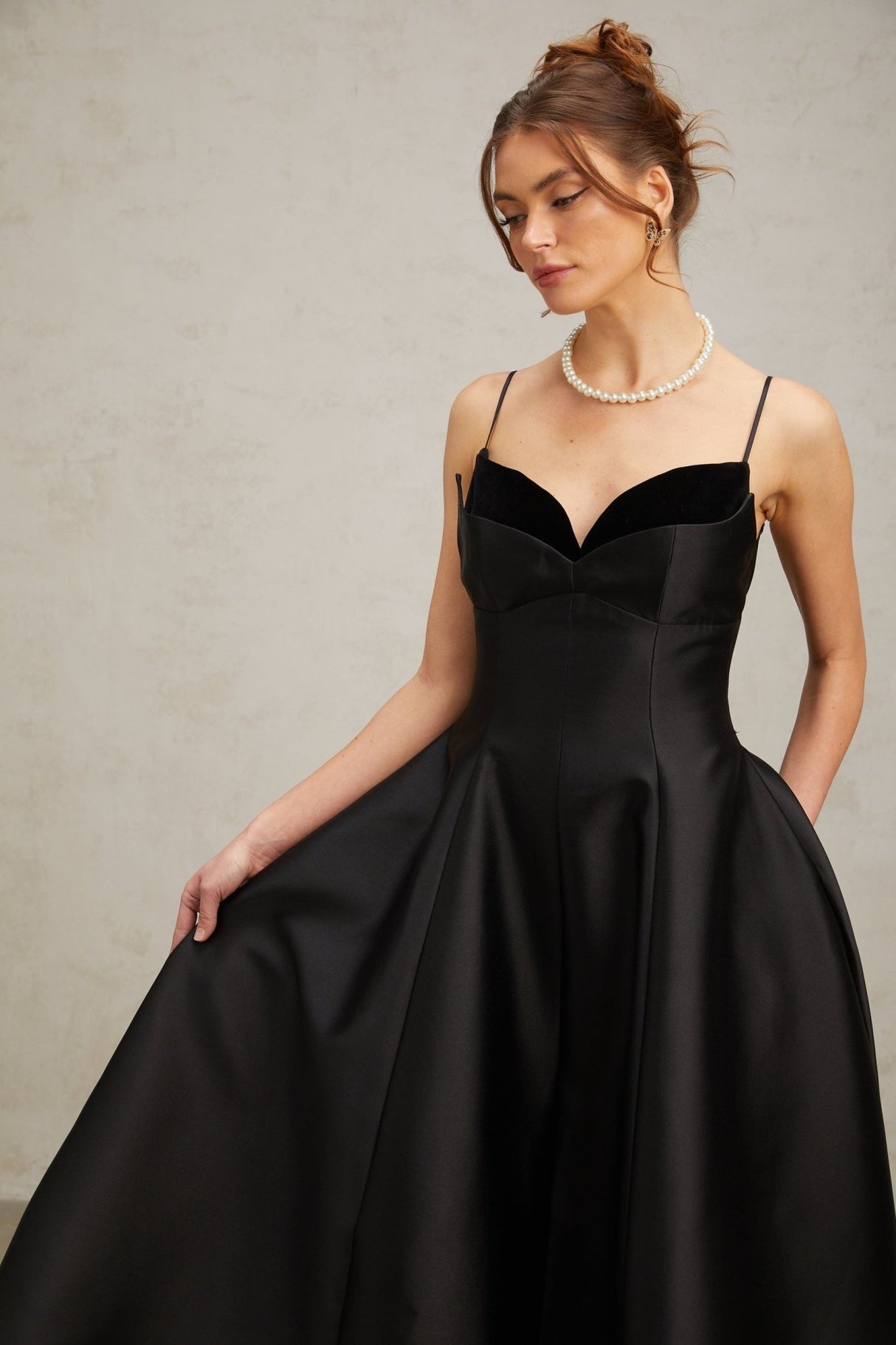 Felicita Midi Dress - V Neck - Sleeveless - Flared Skirt - Splicing Design - Rear Zip Fastening