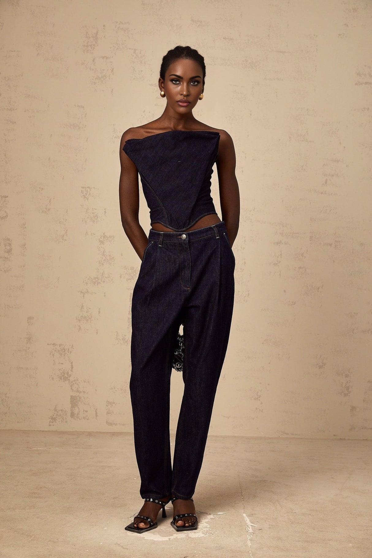 Filippa Denim Top - Off - the - shoulder Design - Contrast Stitching - Cinched Waist - Rear Zipper