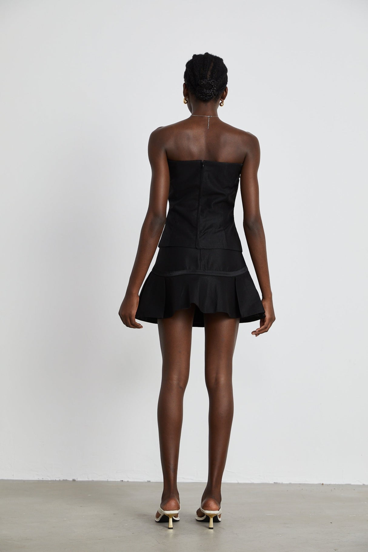 Fiorenza Skirt & Top Set - Sleeveless Off - The - Shoulder Design - Medusas Head Motif - High - Waisted Box - Pleat Skirt - Rear Zip Fastening