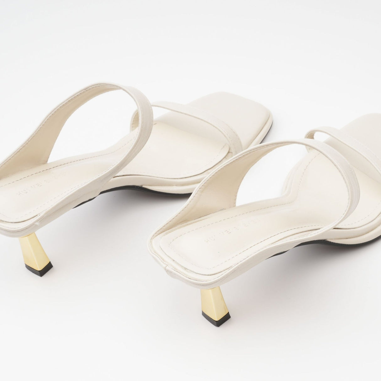 Genevieve Genevieve low block heel sandals