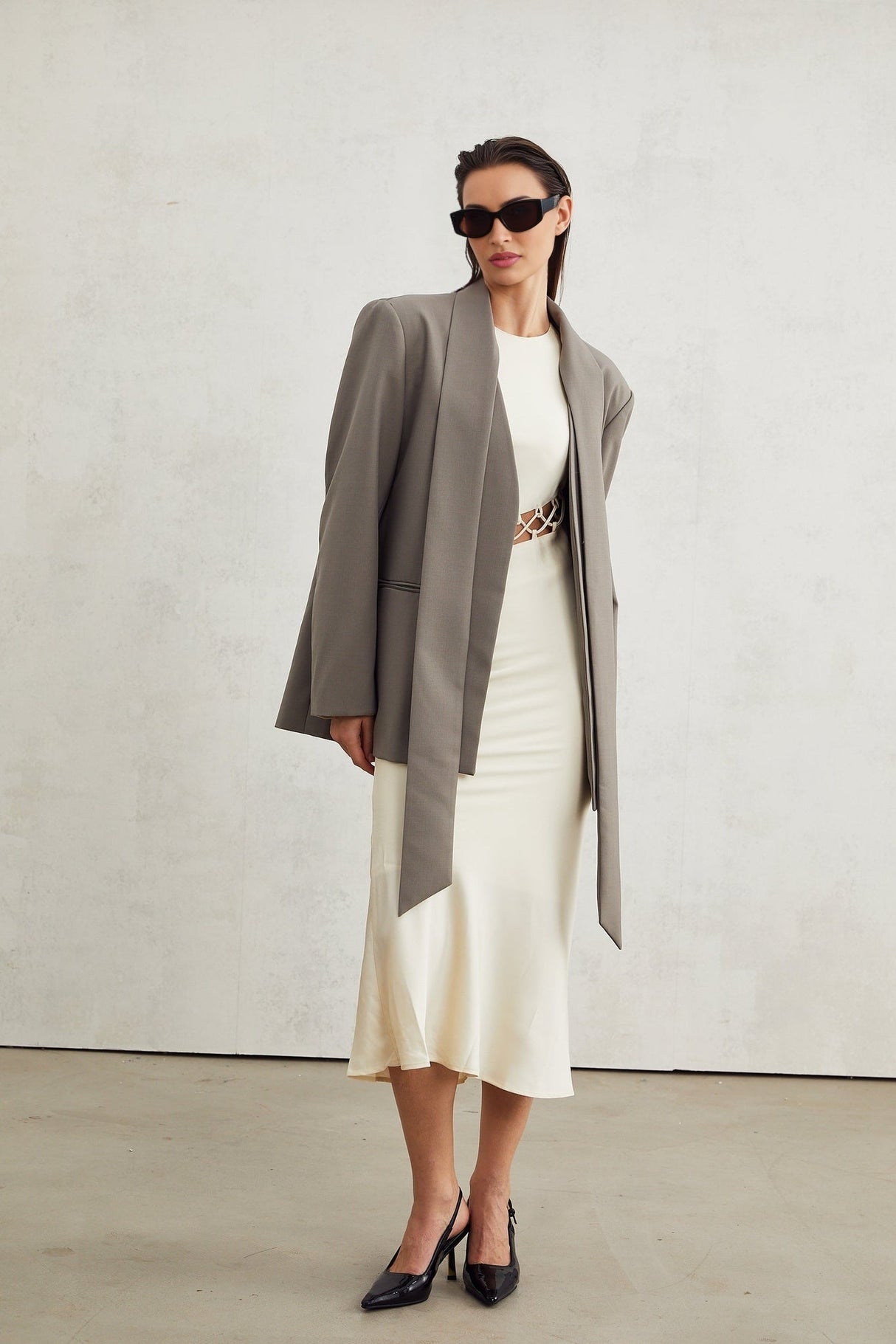 Giacomina Blazer - Long Sleeves - V Neck - Crepe Texture - Open Front