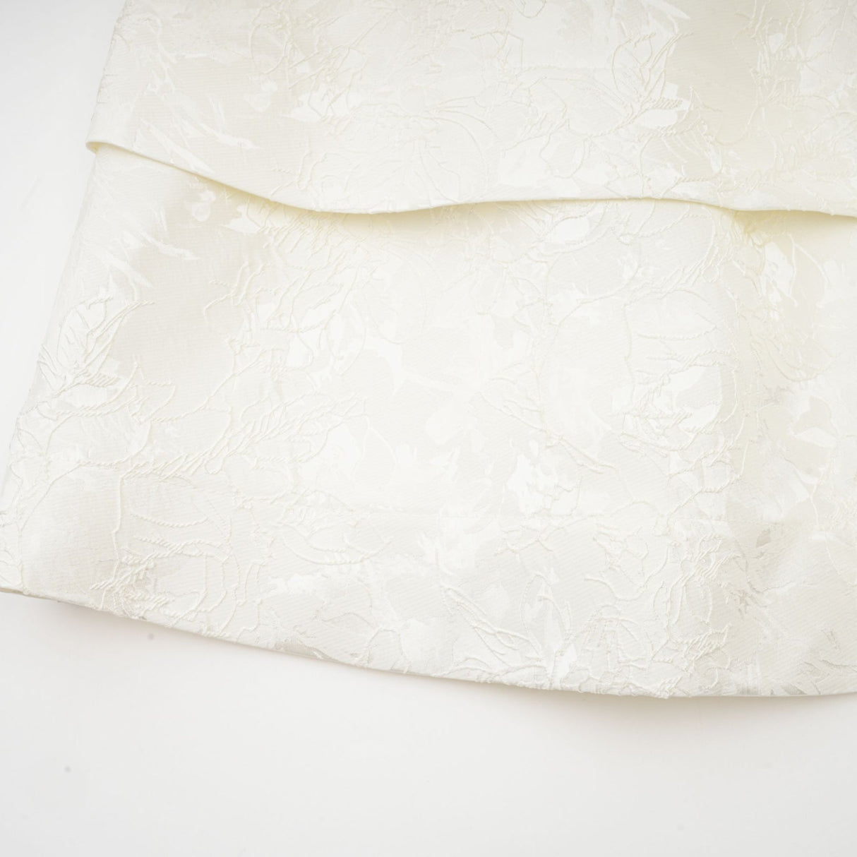 Giada Mini Dress - V Neck - Tiered Design - Elasticated Cuffs - Jacquard Pattern - Flared Skirt