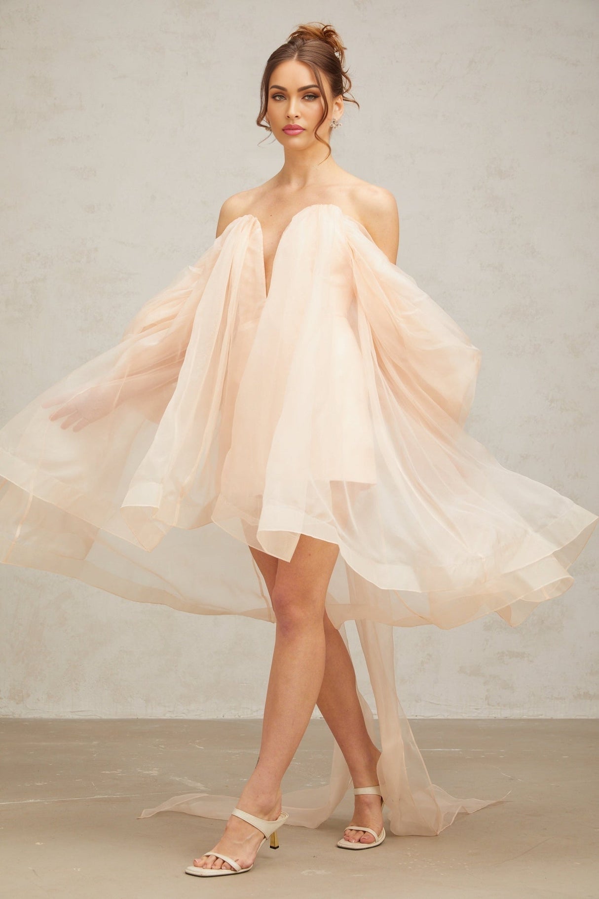 Giana Mini Dress - Strapless Boned Bodice V Neck Ruffled Voluminous Skirt Bow Embellishment