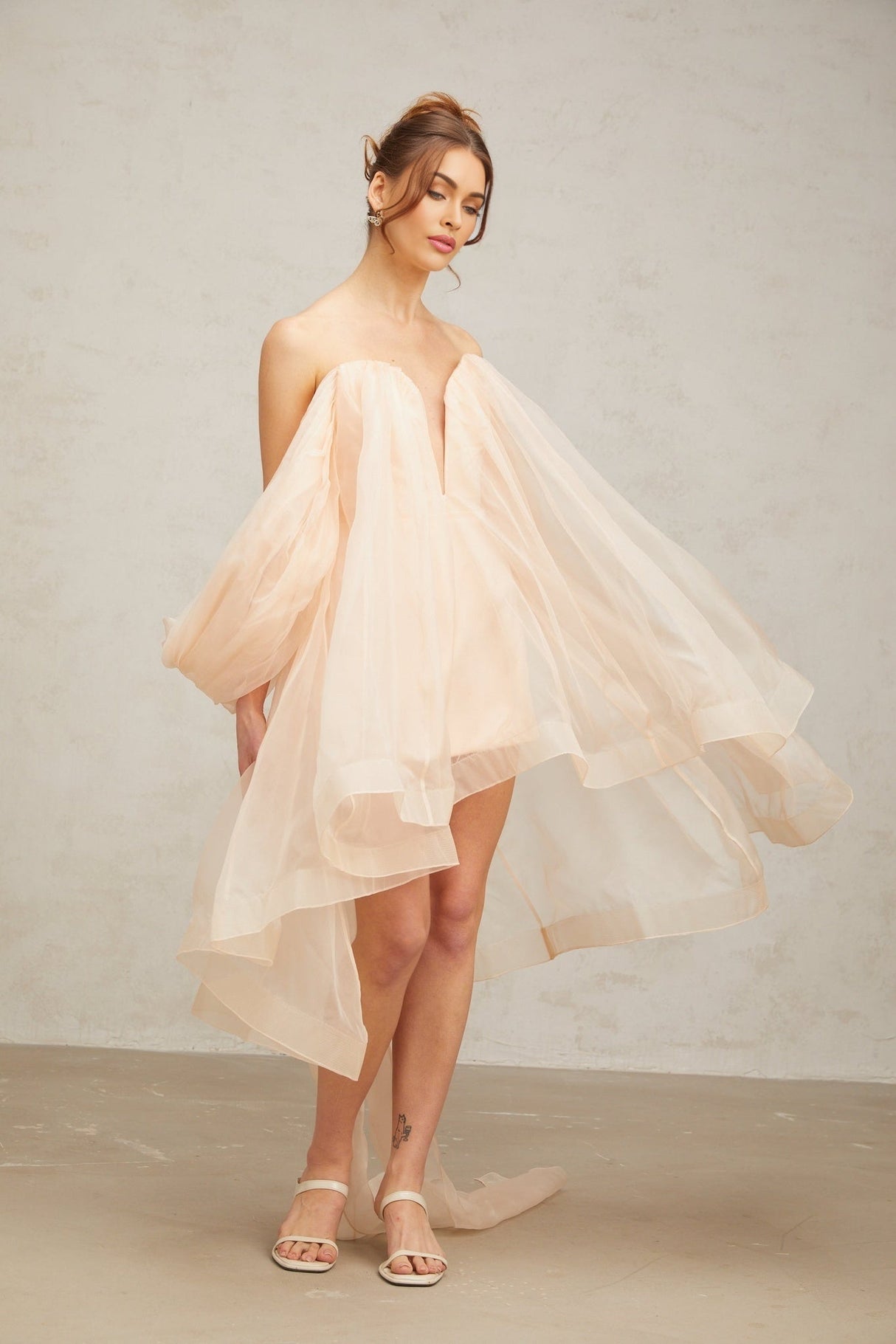 Giana Mini Dress - Strapless Boned Bodice V Neck Ruffled Voluminous Skirt Bow Embellishment