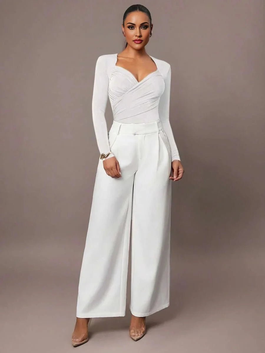 Gianna Bodysuit - Slim Fit - Knitted Fabric (93% Polyester, 7% Elastane) - Natural Waist Line (mid Waist) - Regular Long Sleeves - Modern Look