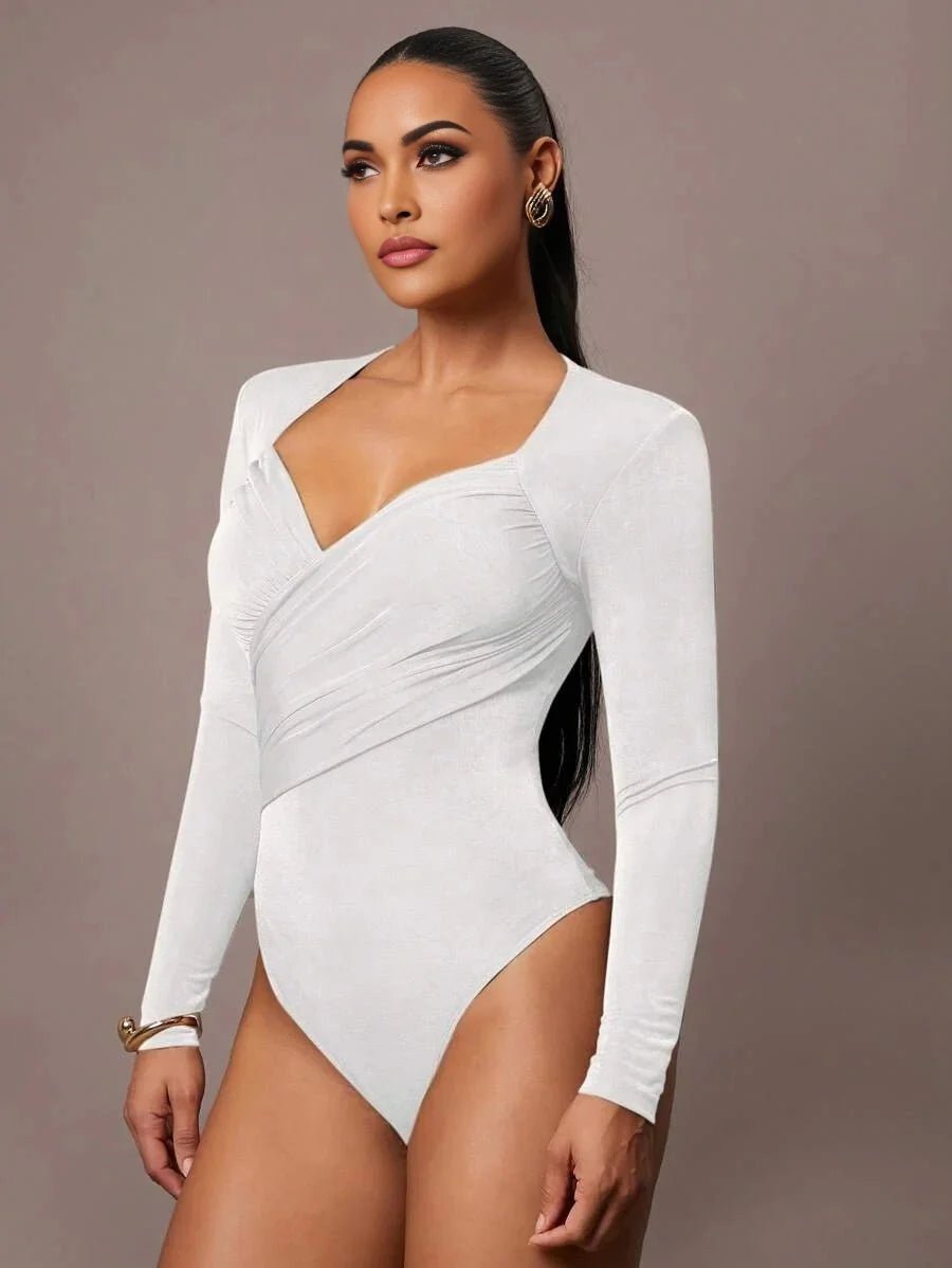 Gianna Bodysuit - Slim Fit - Knitted Fabric (93% Polyester, 7% Elastane) - Natural Waist Line (mid Waist) - Regular Long Sleeves - Modern Look