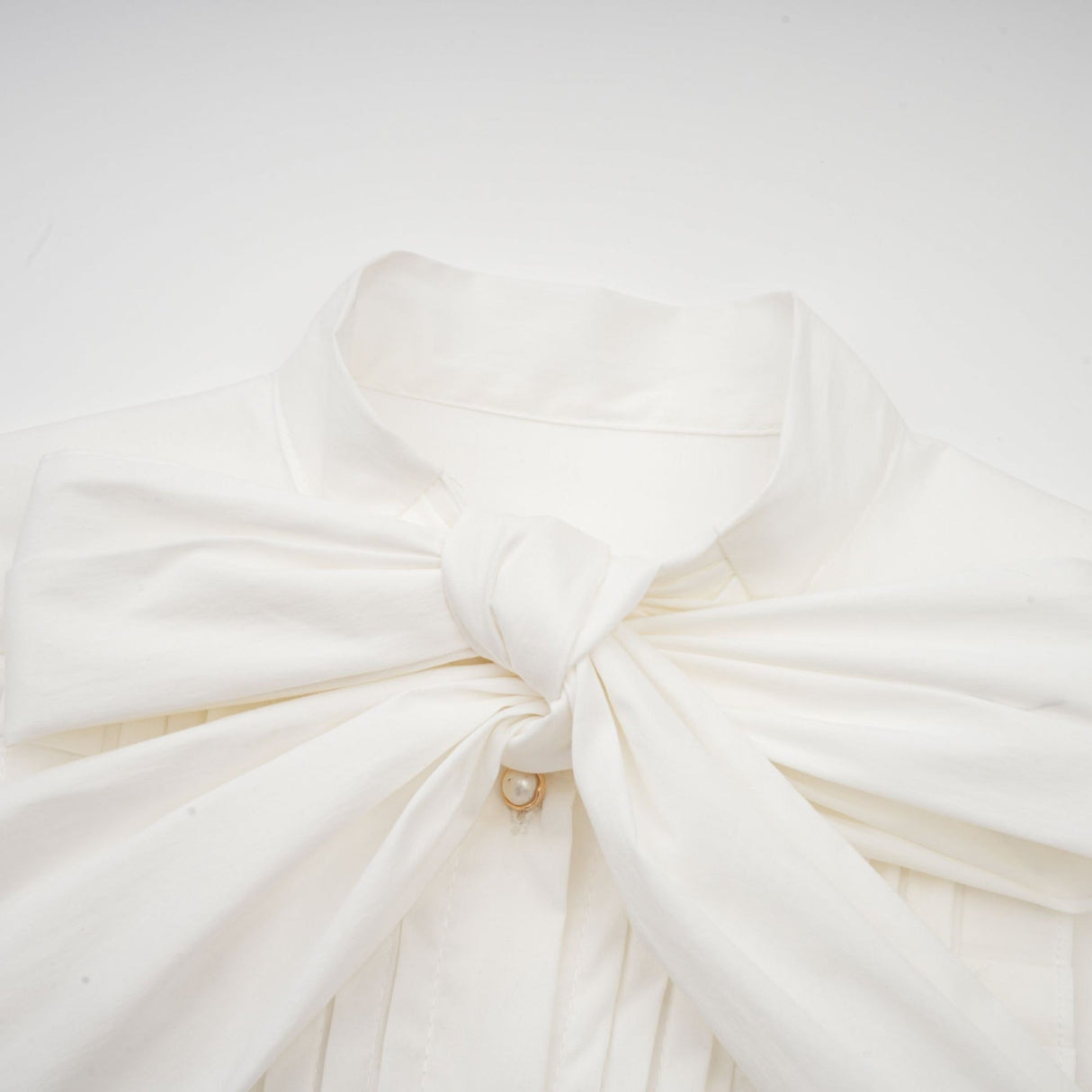Giulietta Shirt - Scarf Collar - Long Sleeves - Pleated Design - Button Fastening