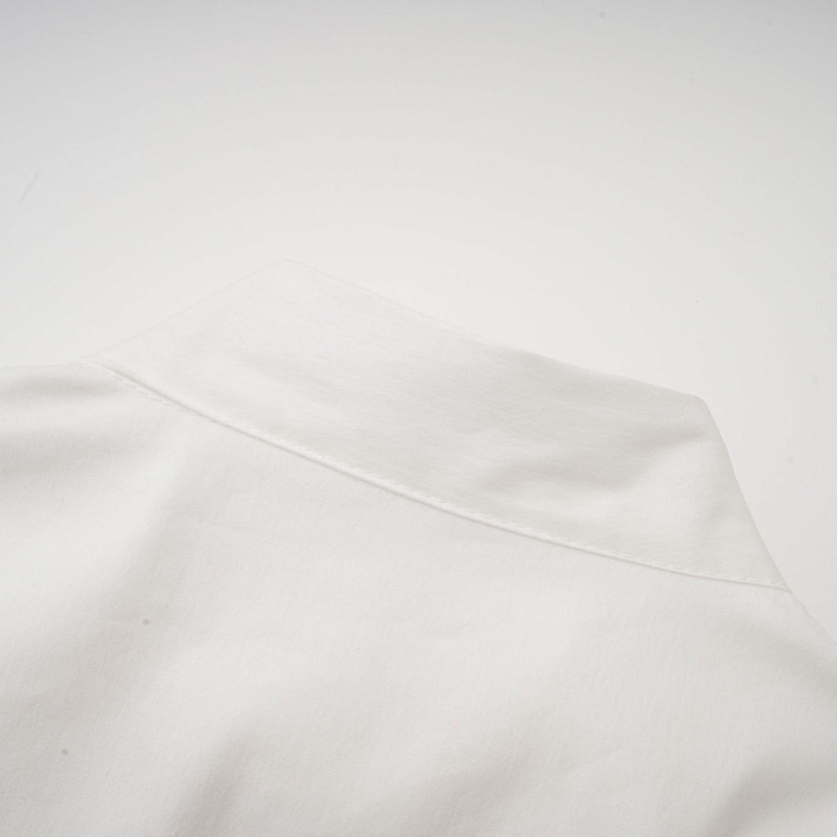 Giulietta Shirt - Scarf Collar - Long Sleeves - Pleated Design - Button Fastening