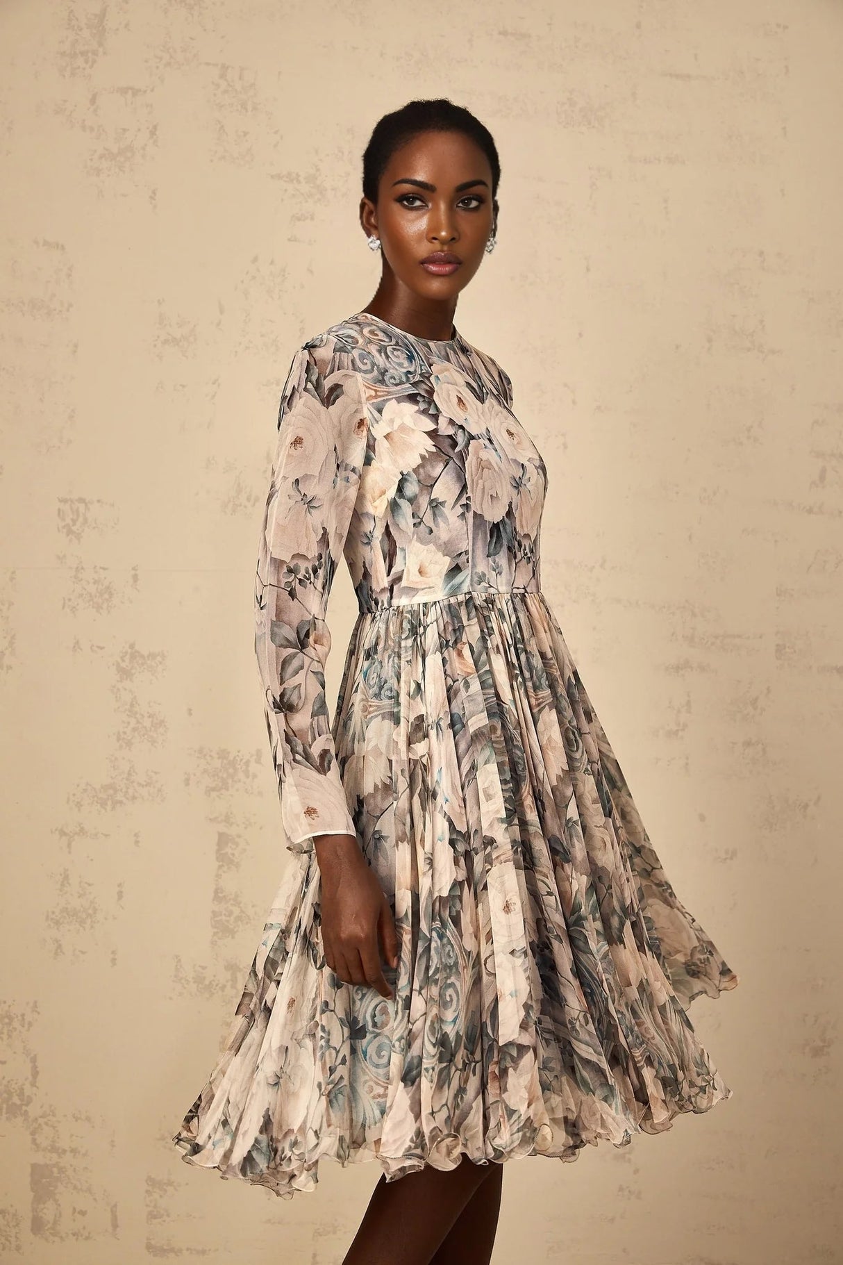 Gwendolyn Midi Dress Floral Print Pleated Ruffled Hem