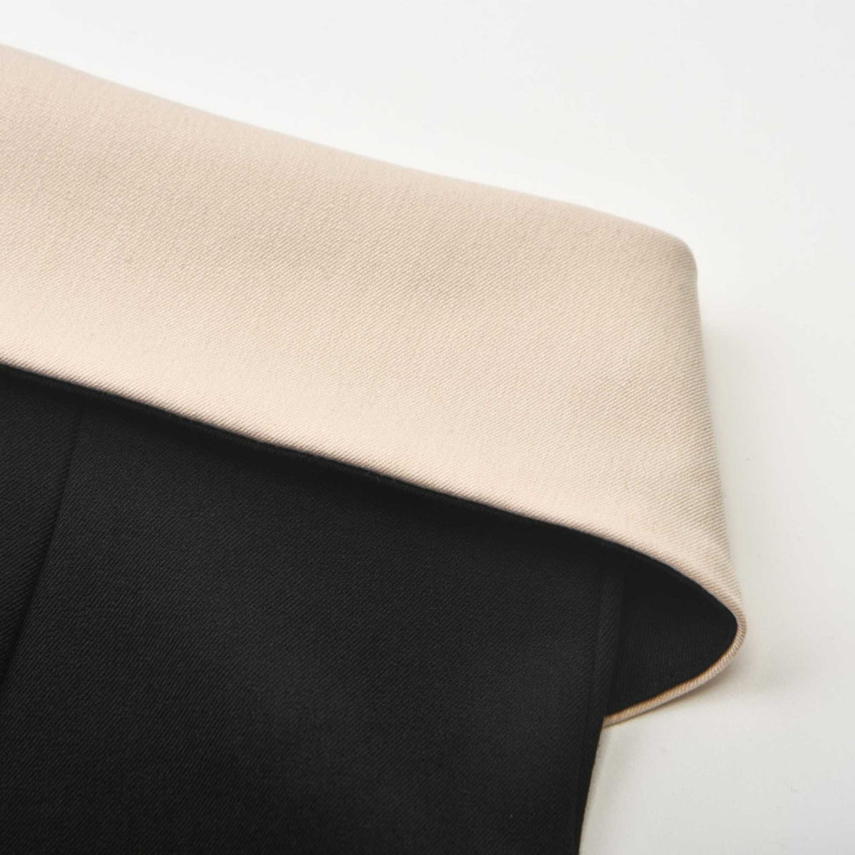 Haven Trousers - High - Rise Contrast Collar - Panelled Tailoring - Flared Legs - Structured fit - Versatile Style