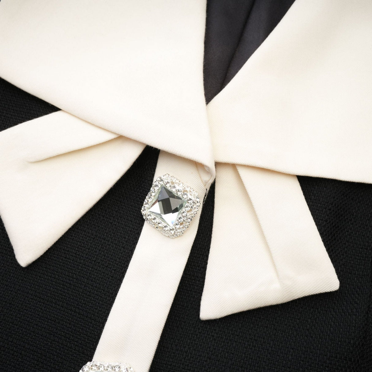 Ida Jacket & Skirt Set - Contrast Colors - Cropped Jacket - Flared Skirt - Front Button Fastening - Patch Pockets