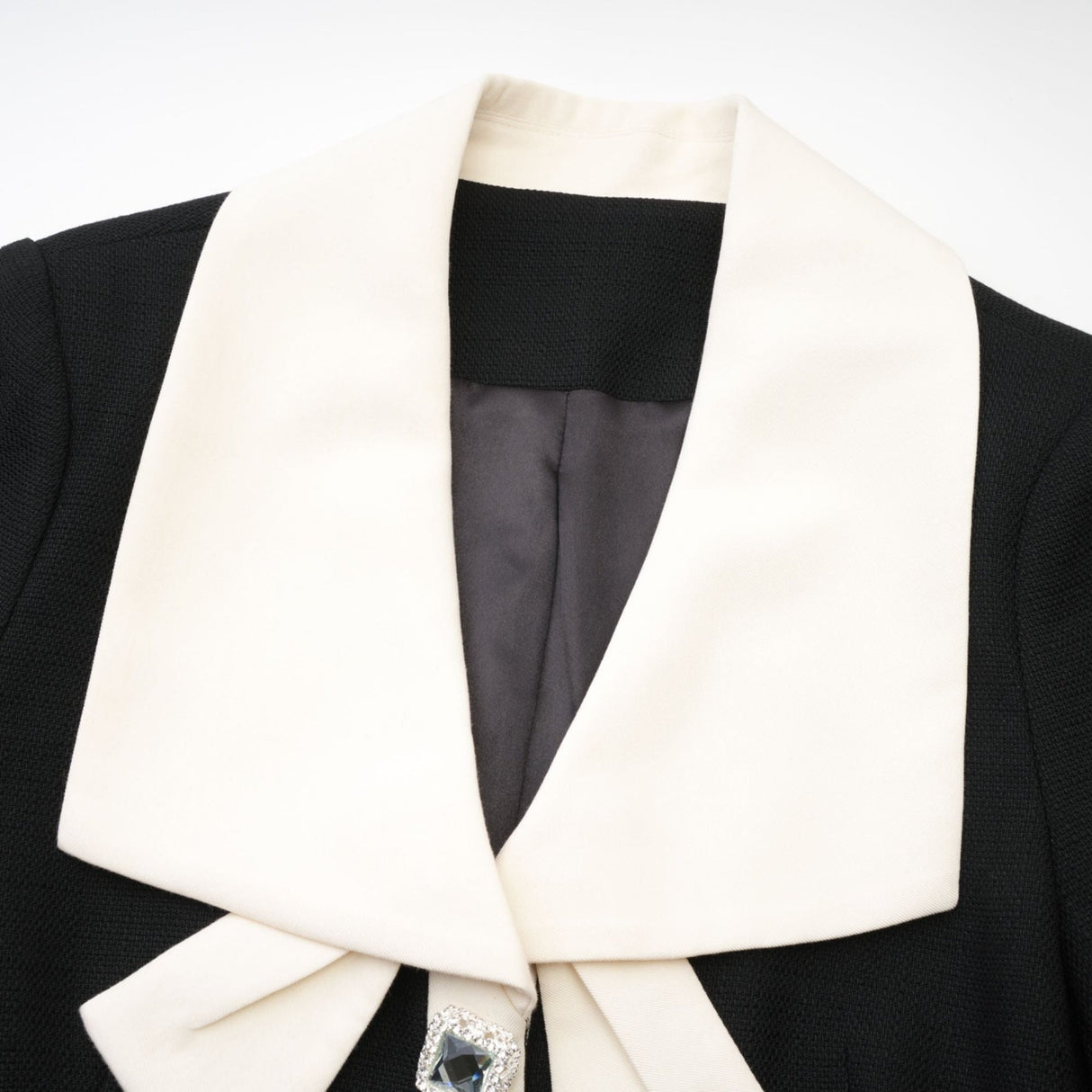 Ida Jacket & Skirt Set - Contrast Colors - Cropped Jacket - Flared Skirt - Front Button Fastening - Patch Pockets