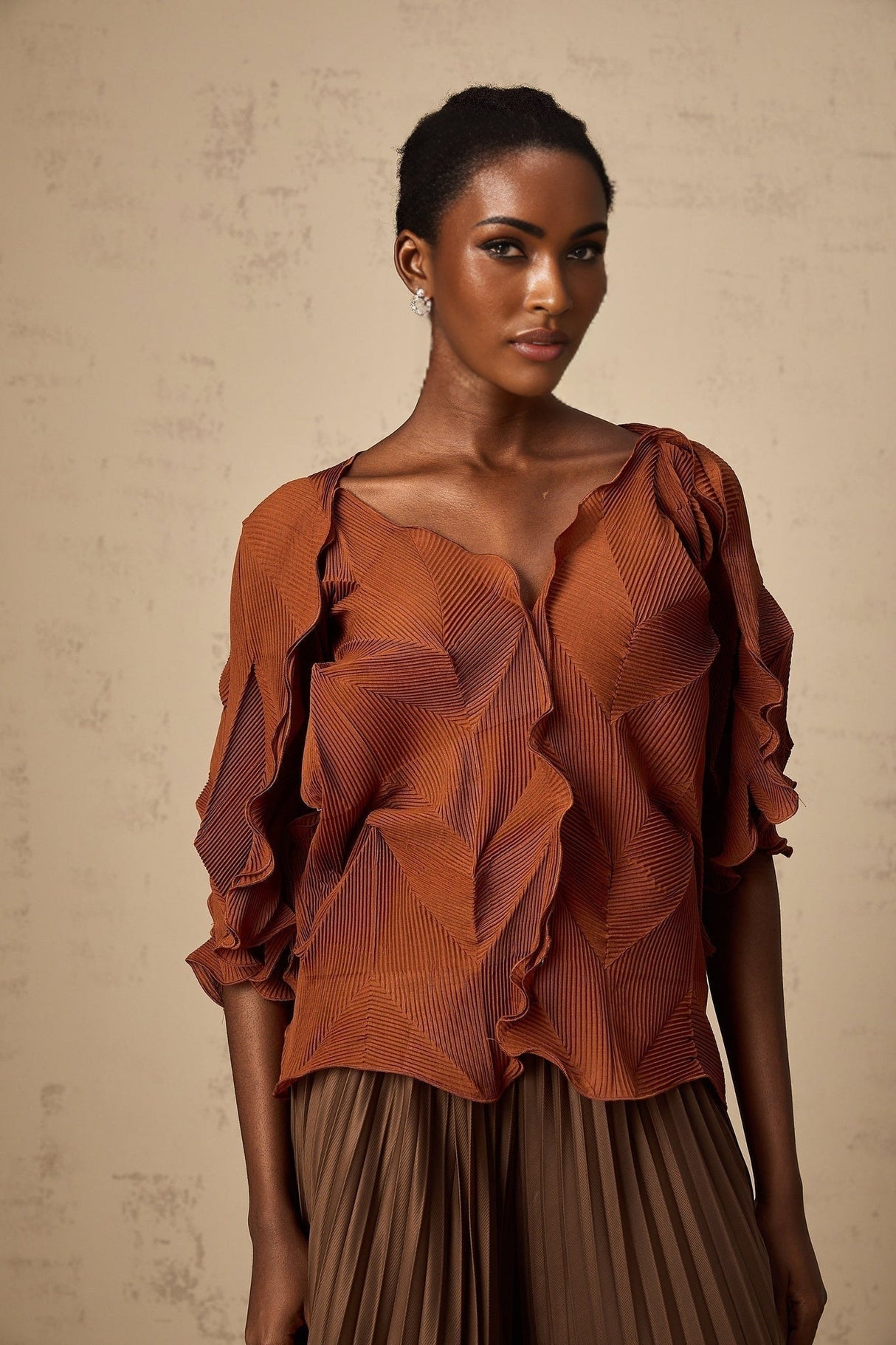 Ida Skirt & Top Set - Crinkled Finish - Pressed Crease - V - Neck - Pleated Styling