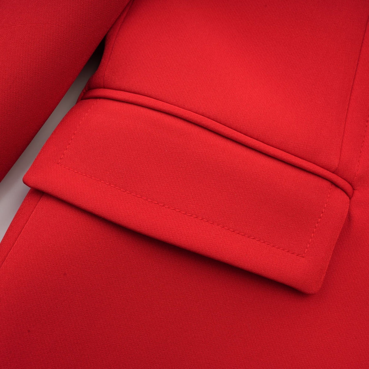 Isla Blazer - Wool Blend - Long Sleeves - Notched Lapels - Double Breasted Button Fastening