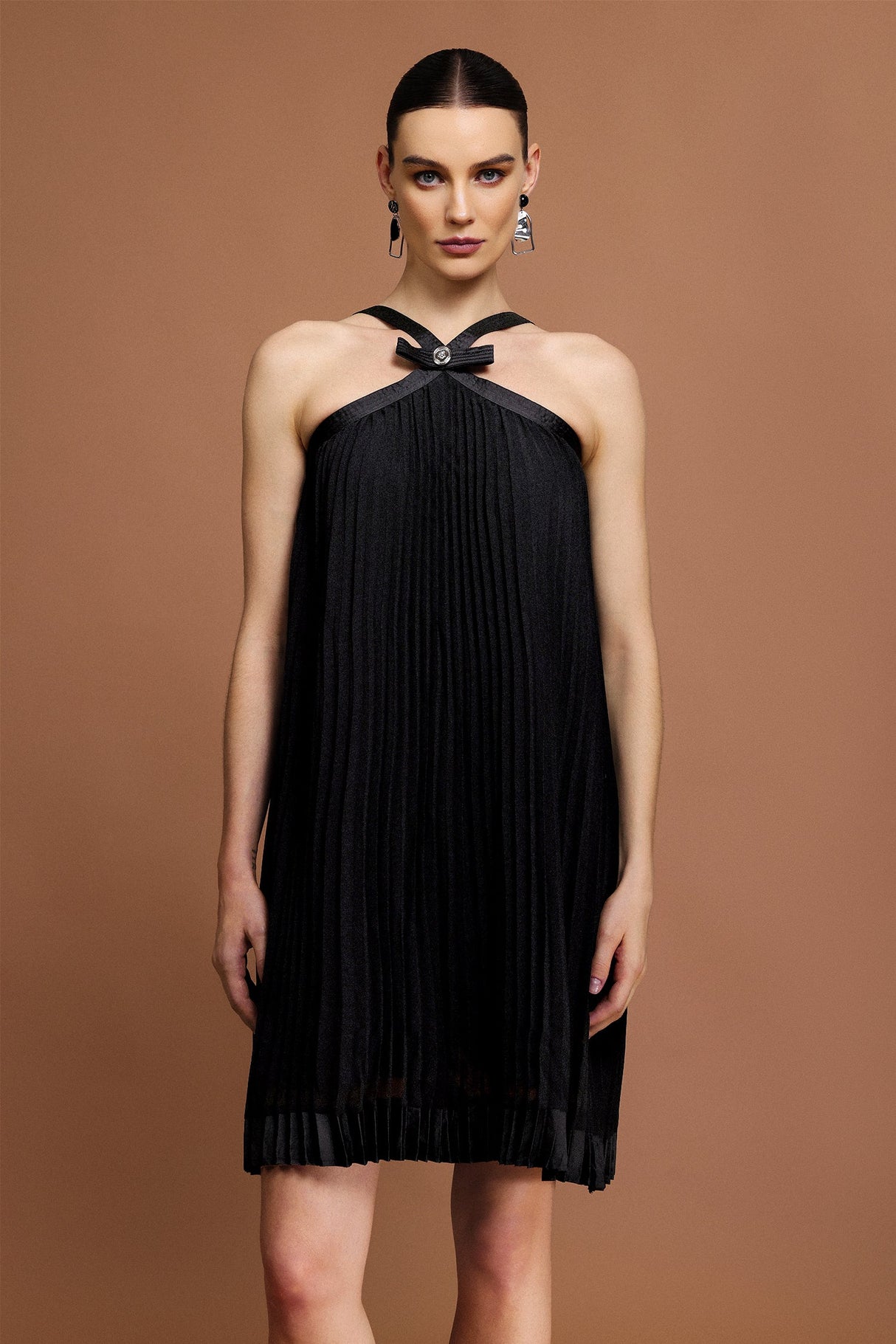 Kali Black Bowknot Sleeveless Mini Dress