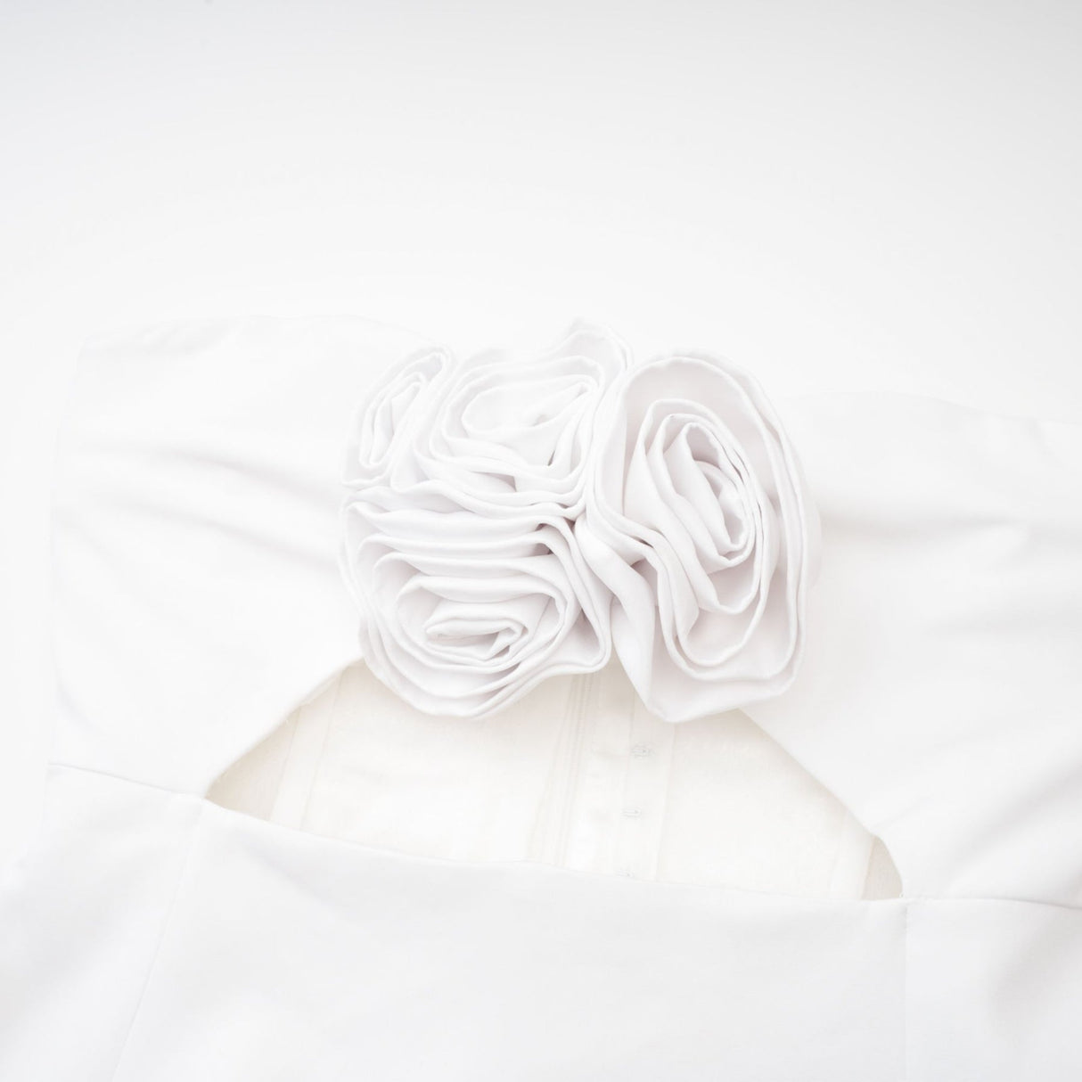 Kenzie Dress White Floral Cut - out & Off - shoulder Thigh - length