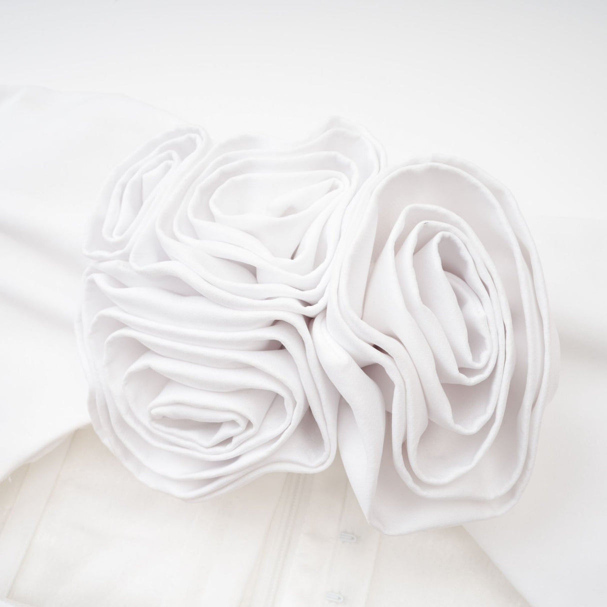 Kenzie Dress White Floral Cut - out & Off - shoulder Thigh - length