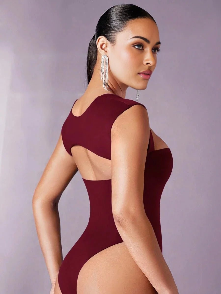 Lana Bodysuit – Sweetheart Neckline – Cut - Out Detail – Slim Fit