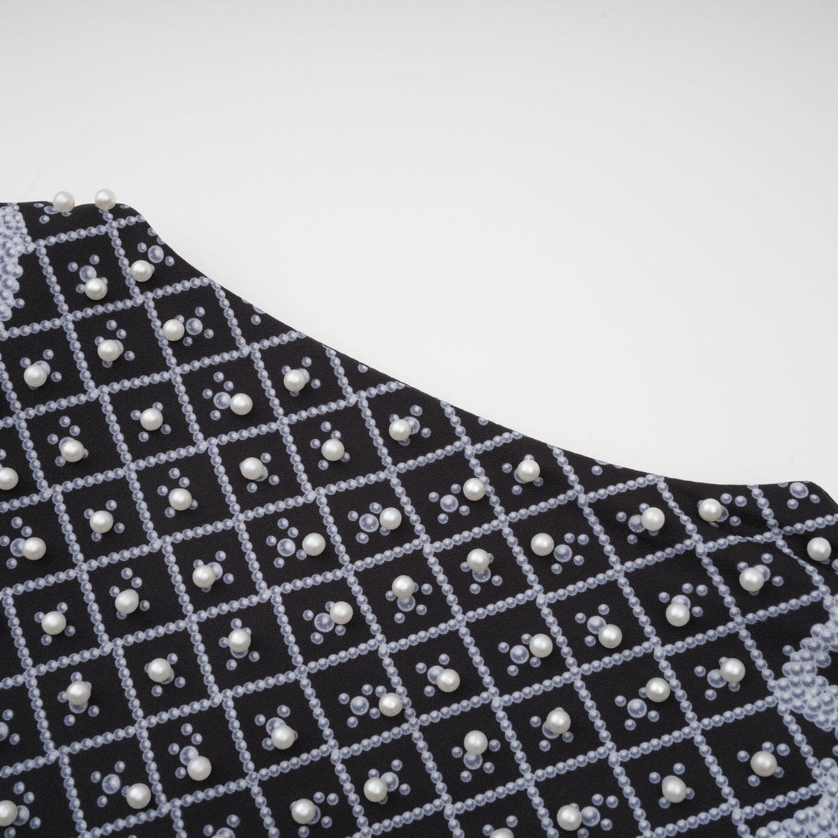 Laney Blazer Black & White Pattern VNeck Dress