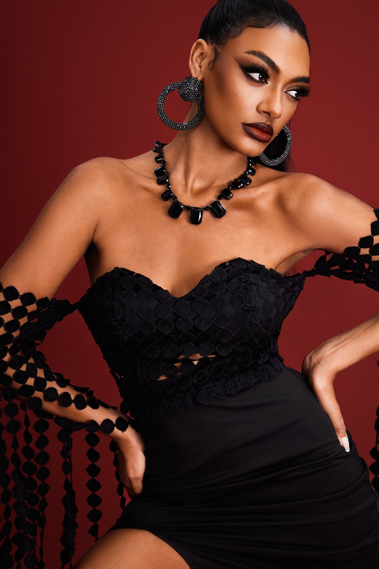 Lesly Black Strapless Maxi Dress with Sweetheart Neckline and Thigh-High Slit for Special Occasions