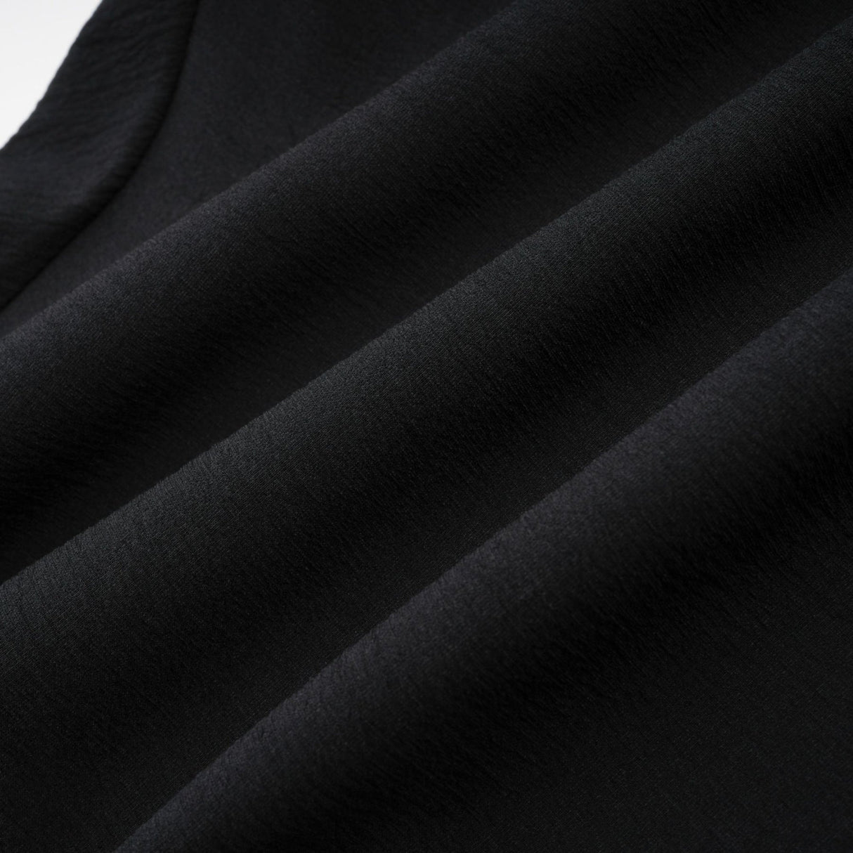 Lia Mini Dress Black Pleated Elastic Waistband Skirt