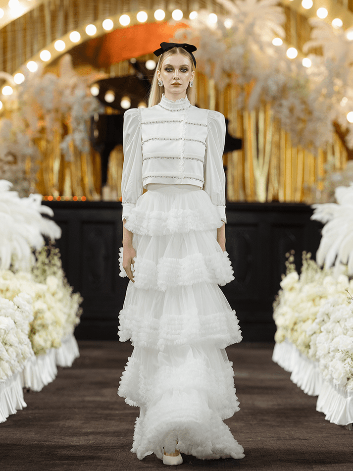 Liana Blouse - Elegant Design - Tailored Fit - Puffed Sleeves - Breathable Fabric - Versatile Style