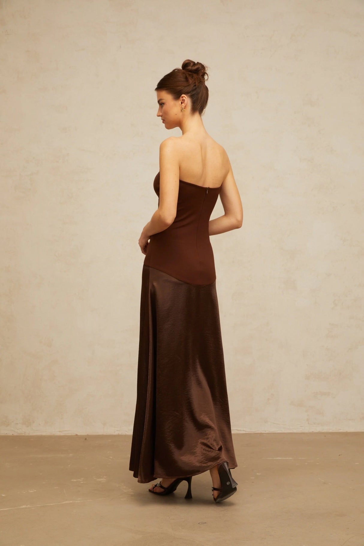 Lilah Maxi Dress Brown Off - Shoulder Satin Panel Movement Flared Hem