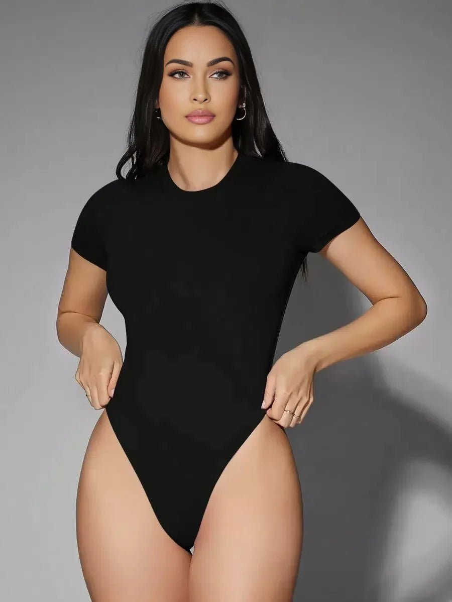 Lucy Bodysuit - Slim Fit - High Stretch Fabric Elasticity - Regular Sleeve Type - Natural Waist Line (mid Waist) - Backless - Modern Look