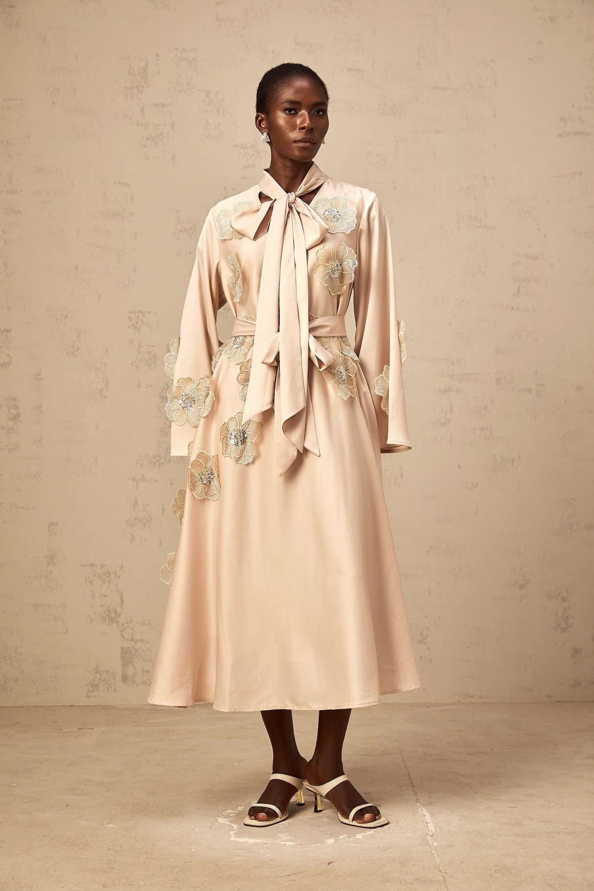 Madisyn Midi Dress Floral Appliqu Beaded Sequin A - Line Runway Fashion