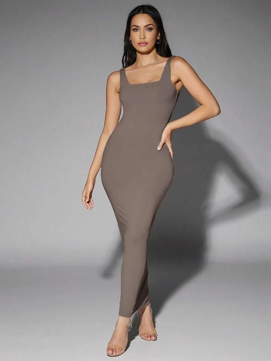 Margaret Maxi Dress - Slim Fit - Casual Style - High Stretch Fabric Elasticity - Sleeveless - Square Neck Neckline - Backless, Rib - Knit