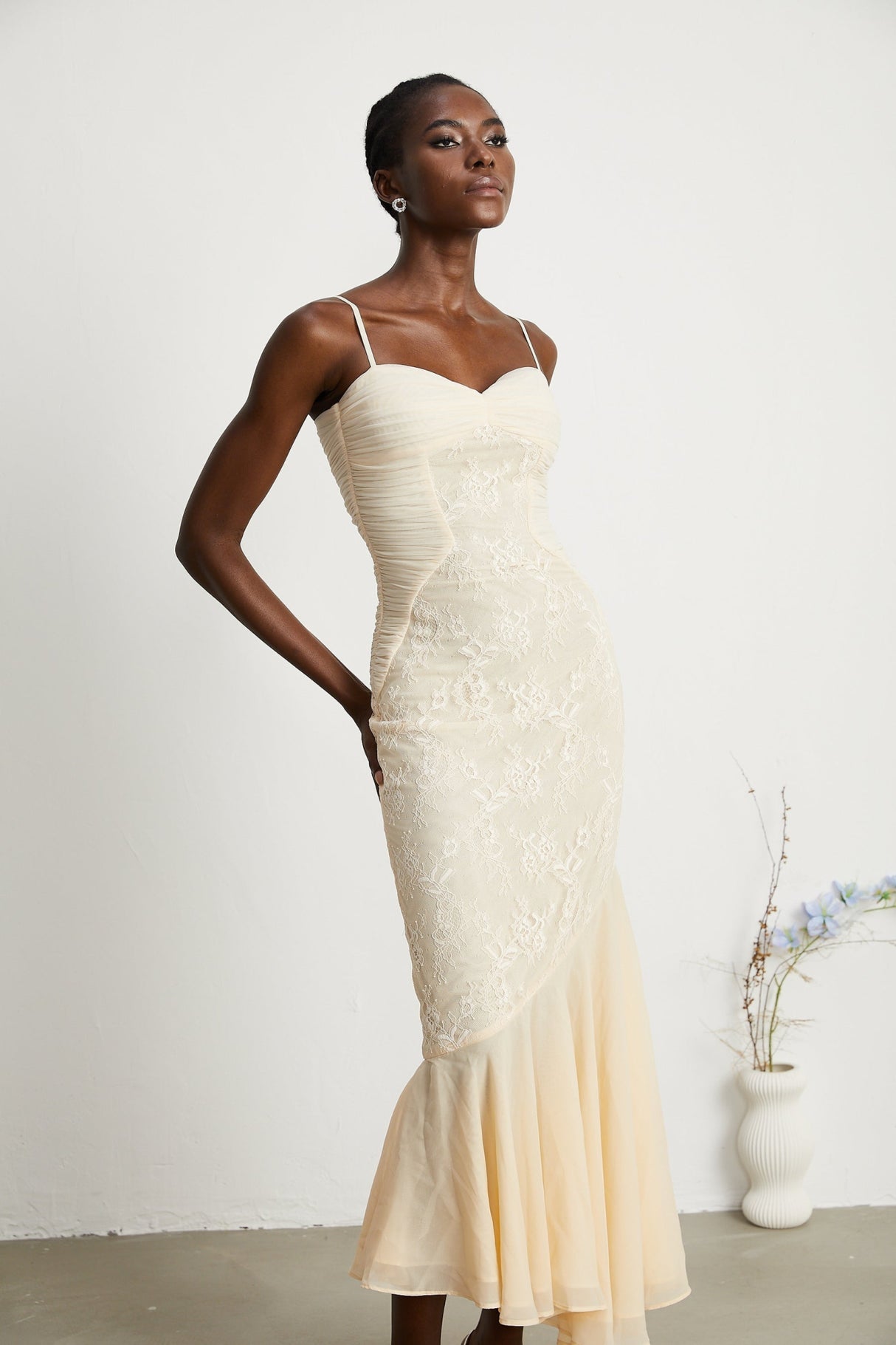 Mariolina Sleeveless Midi Dress with Bustier Style and Lace Detailing