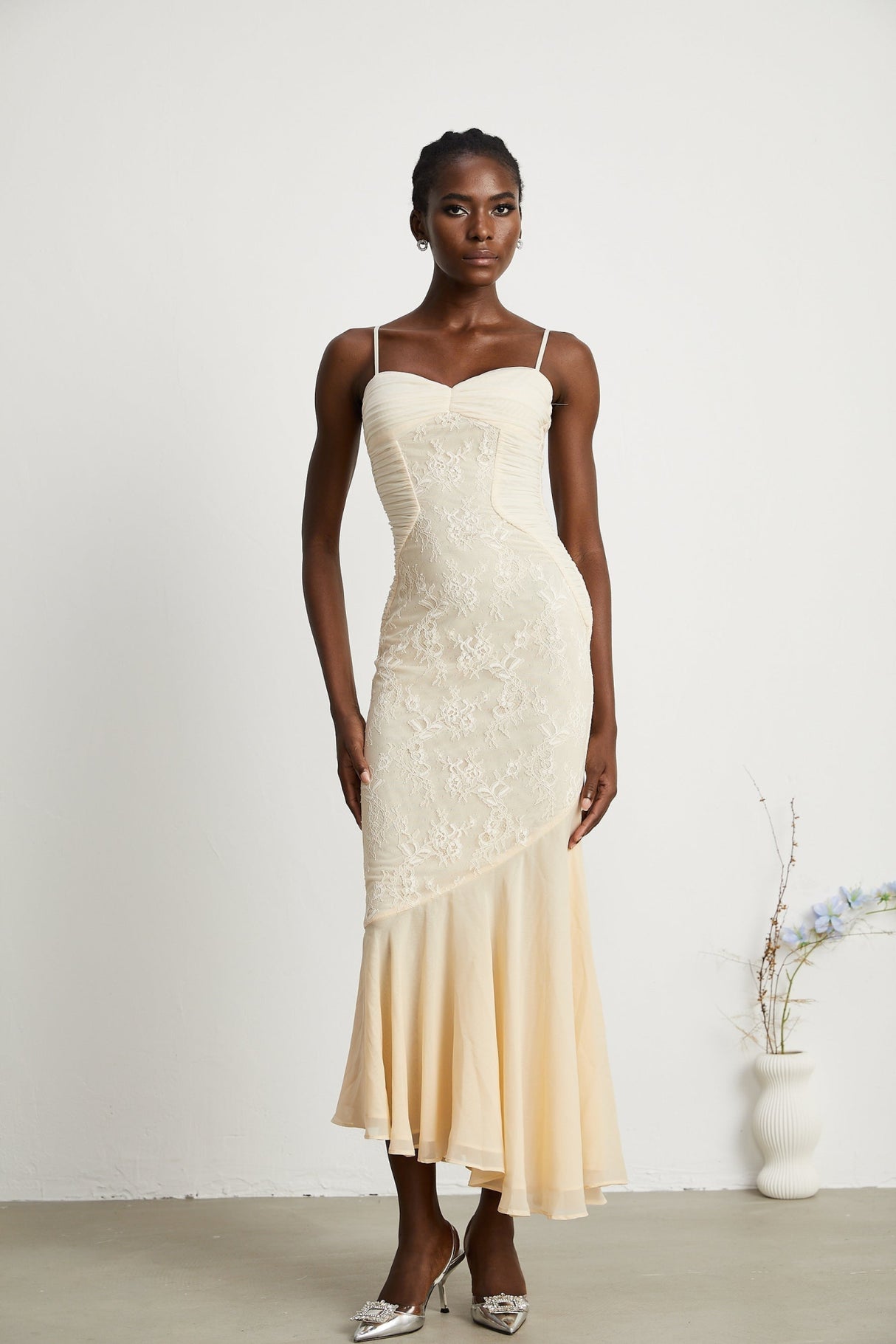 Mariolina Sleeveless Midi Dress with Bustier Style and Lace Detailing