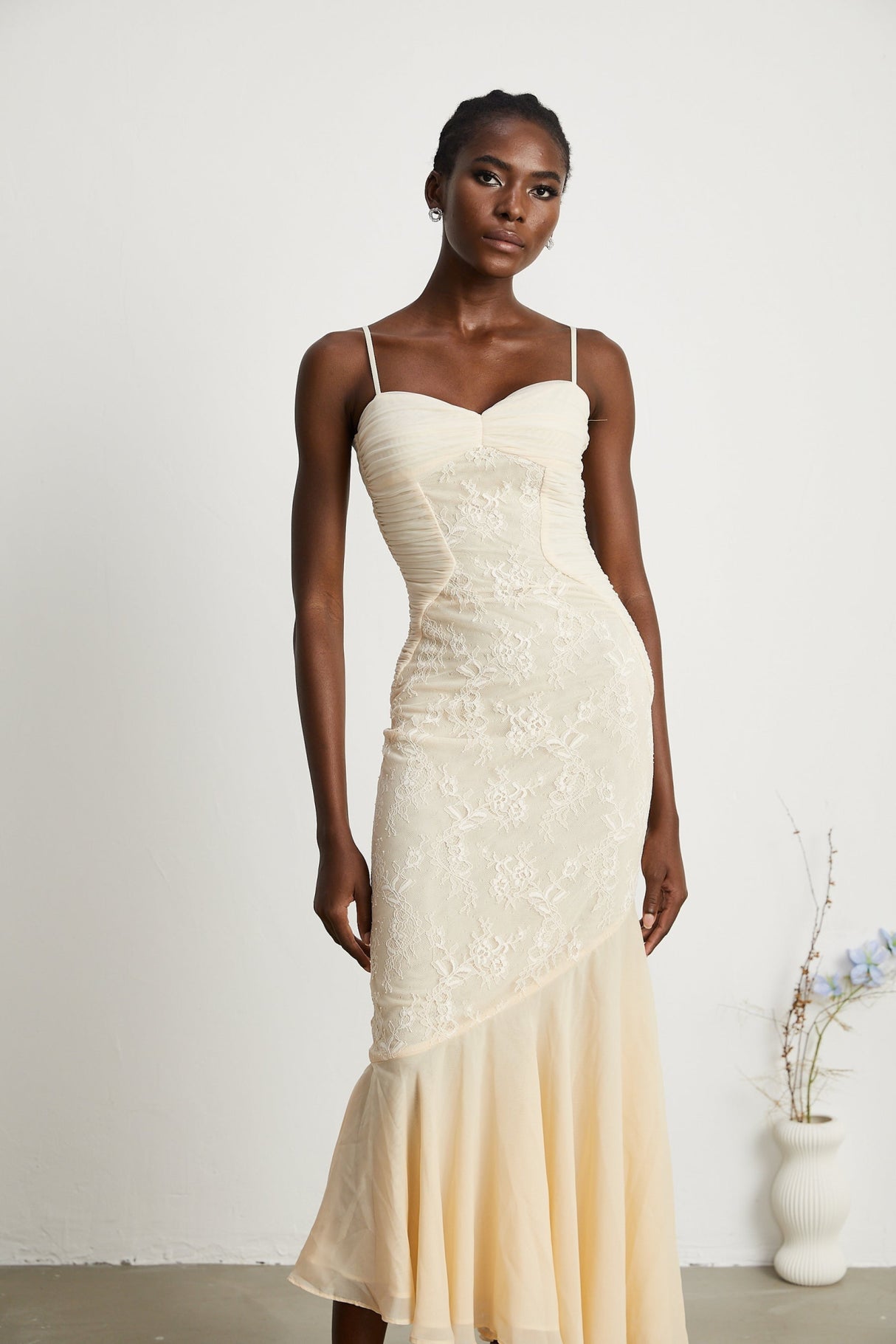 Mariolina Sleeveless Midi Dress with Bustier Style and Lace Detailing