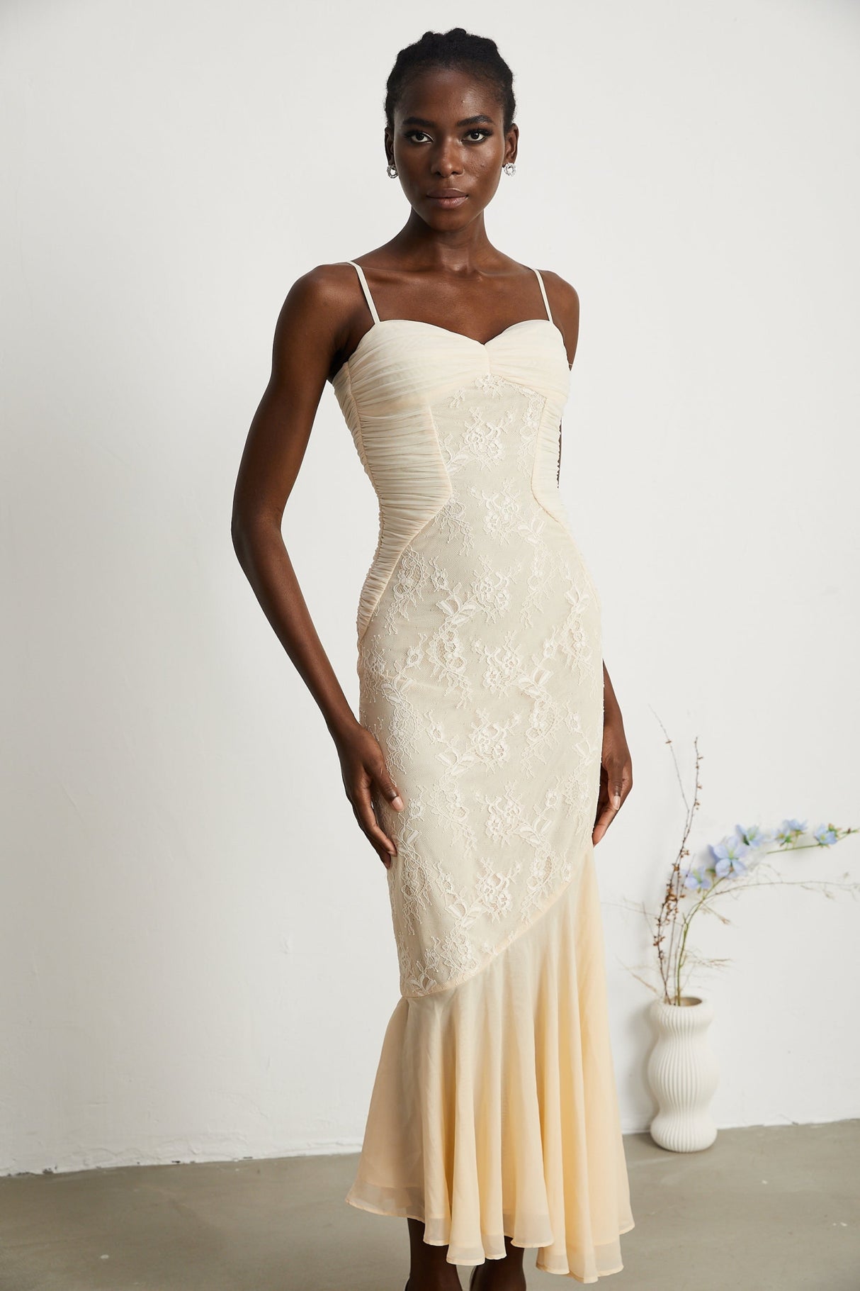 Mariolina Sleeveless Midi Dress with Bustier Style and Lace Detailing
